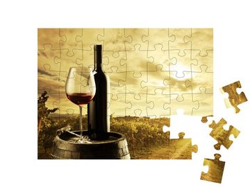 puzzleYOU Puzzle Rotweinflasche und Weinglas auf einem Holzfass, 48 Puzzleteile, puzzleYOU-Kollektionen Wein