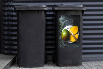 MuchoWow Wandsticker Küche - Obst - Mango (1 St), Mülleimer-aufkleber, Mülltonne, Sticker, Container, Abfalbehälter