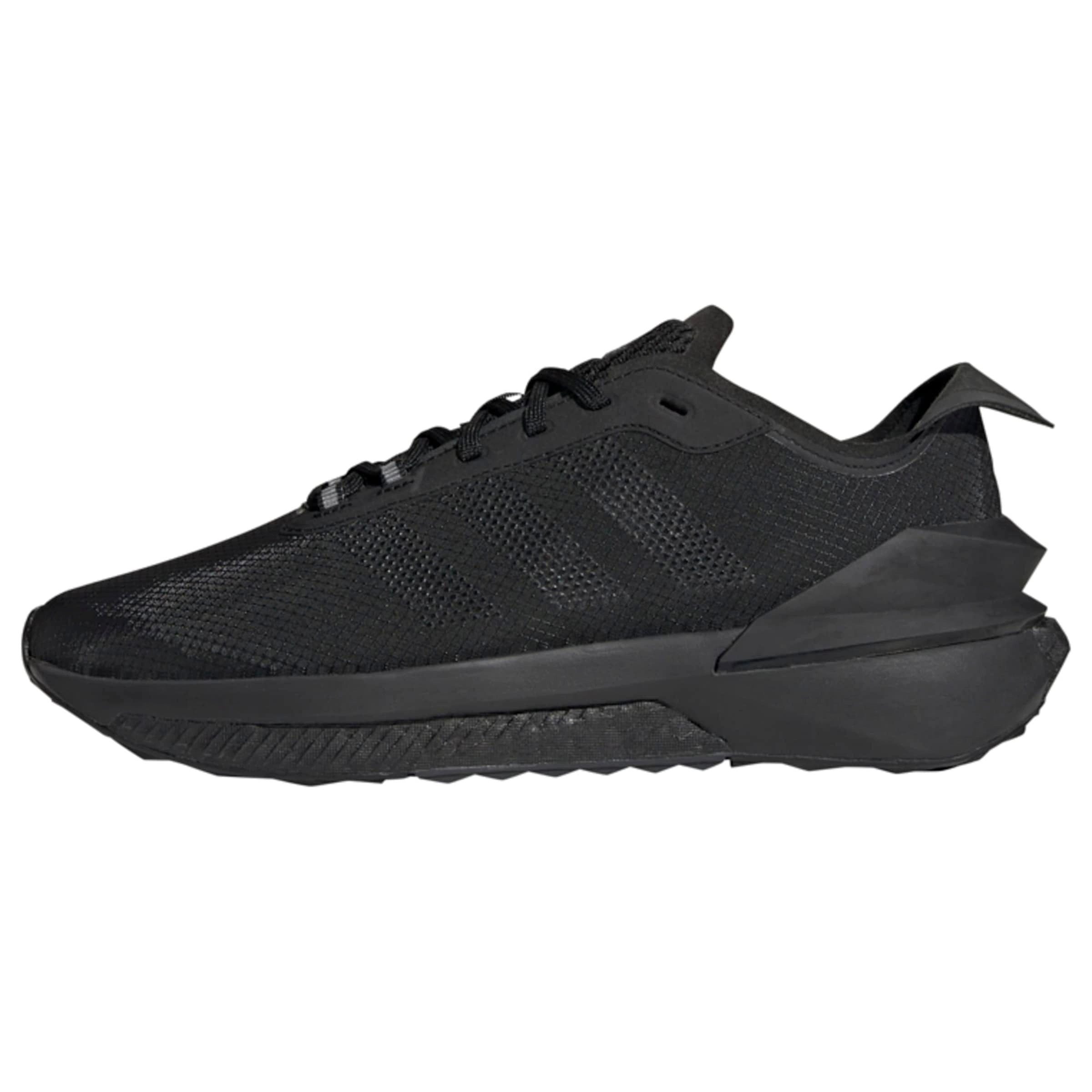 Avryn Sneaker
