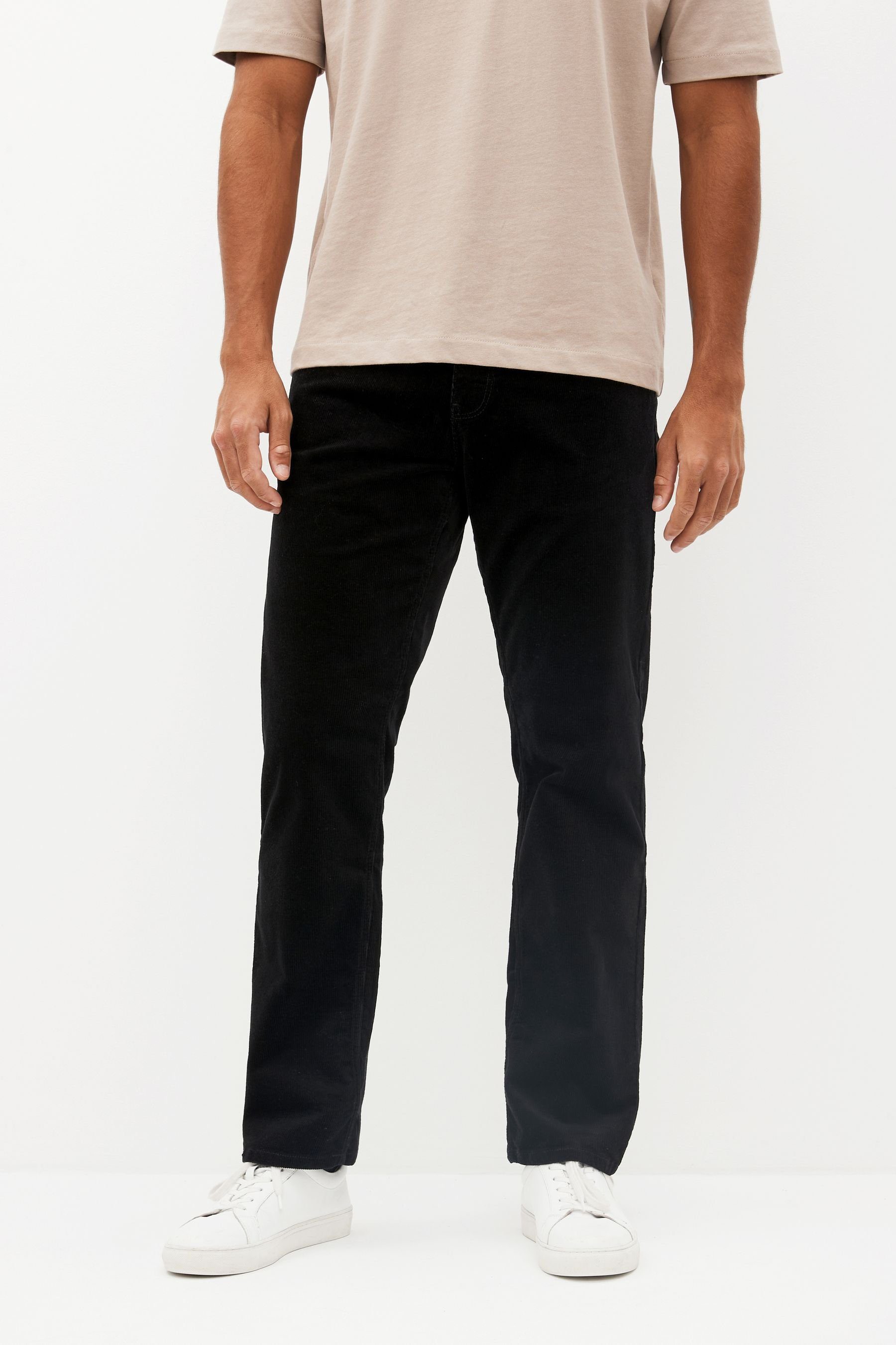 Black (1-tlg) Fit Cord aus im 5-Pocket-Jeans Straight-Jeans Next Straight