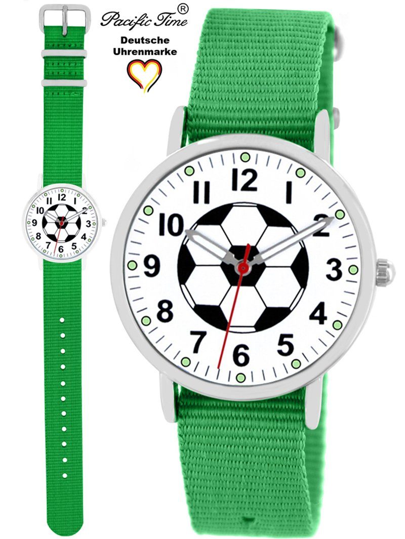 Gratis Design - Time Match Kinder Armbanduhr grün Pacific Mix Versand und Wechselarmband, Quarzuhr Fußball