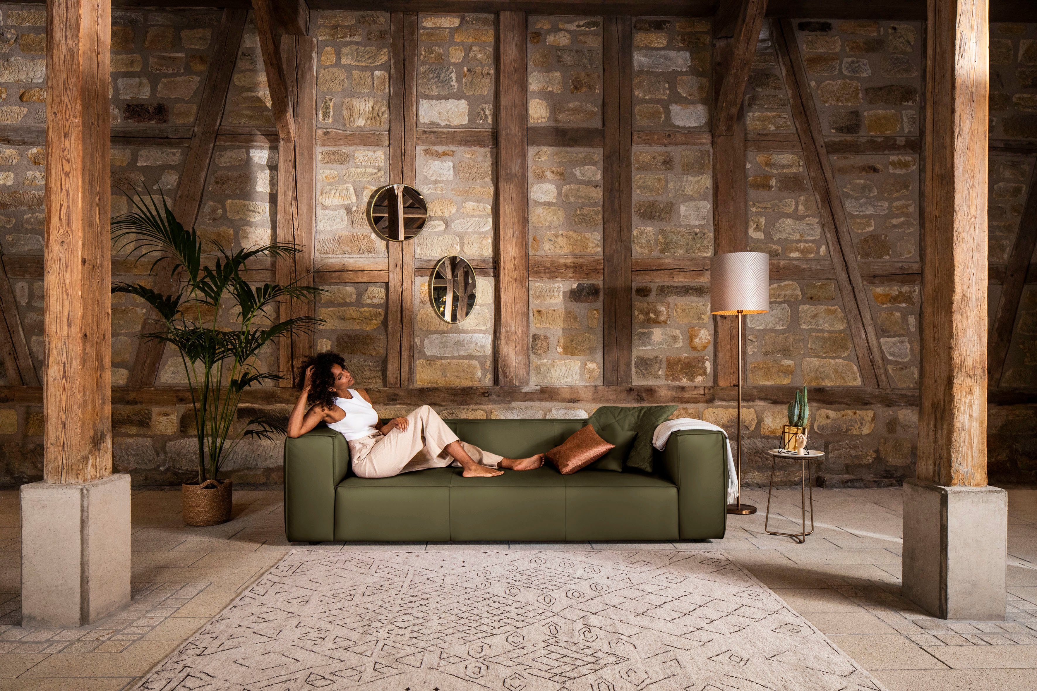 W.SCHILLIG 3-Sitzer around-the-block, mit eleganter Biese, mit Federkern