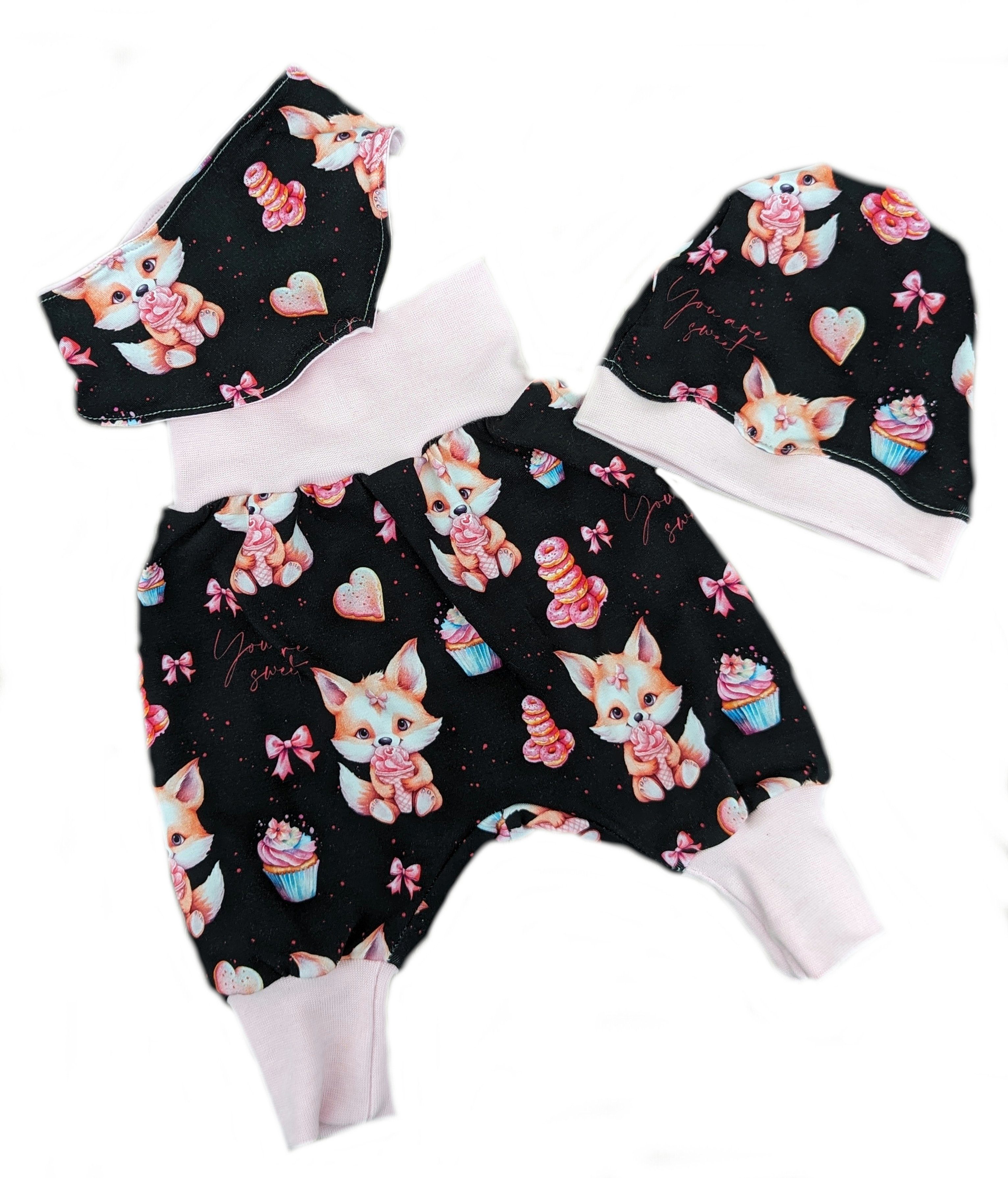 Corileo Neugeborenen-Geschenkset Baby / Kinder Set Pumphose / Mütze und Schal in Fuchs Mädchen (Pumphose, Mütze, Schal)