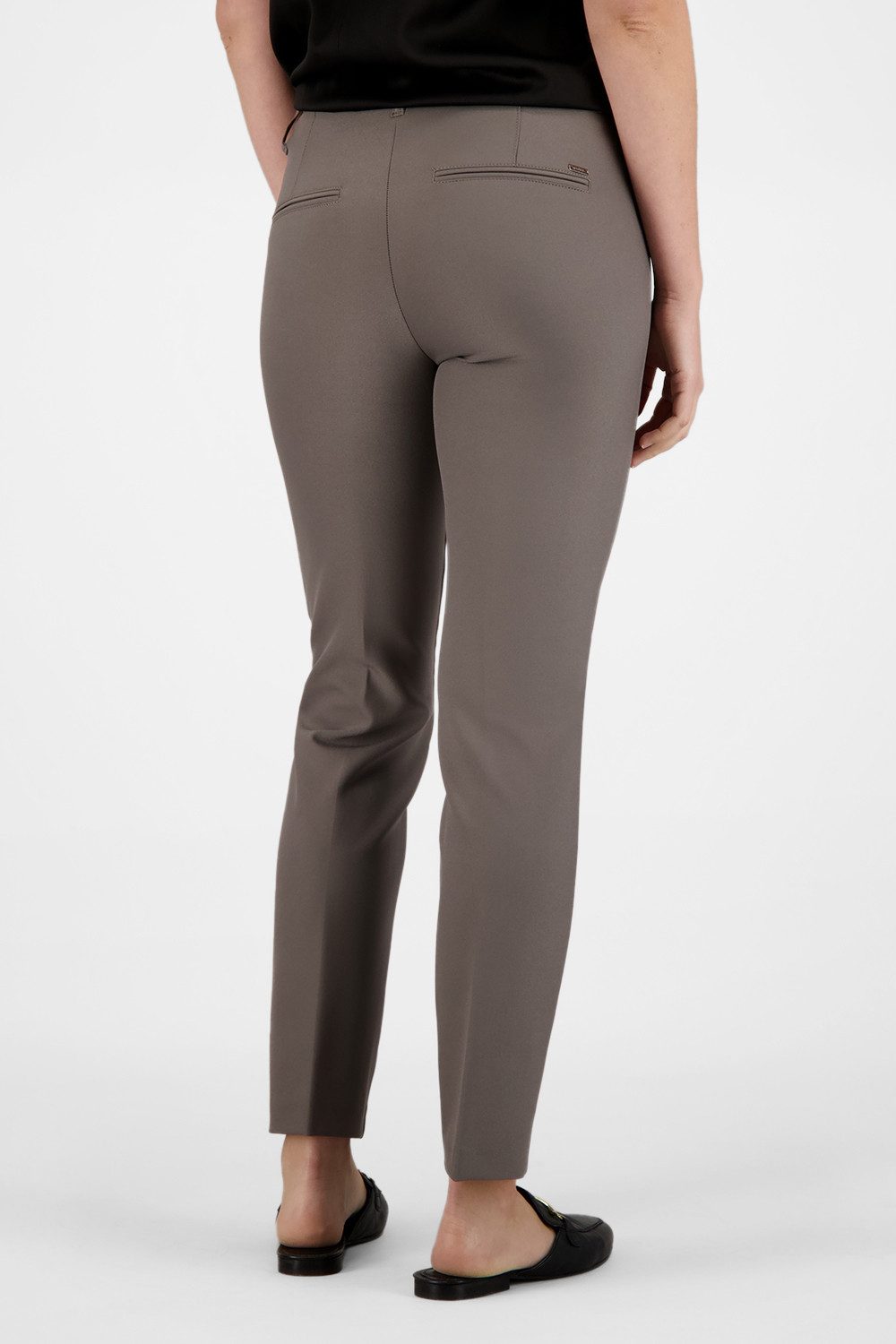 Atelier GARDEUR Straight-Jeans ZENE61-602471-3025 braun dunkel taupe Straight Fit Technohose Formstabiles Techno-Scuba Material mit elastischem Tragekomfort