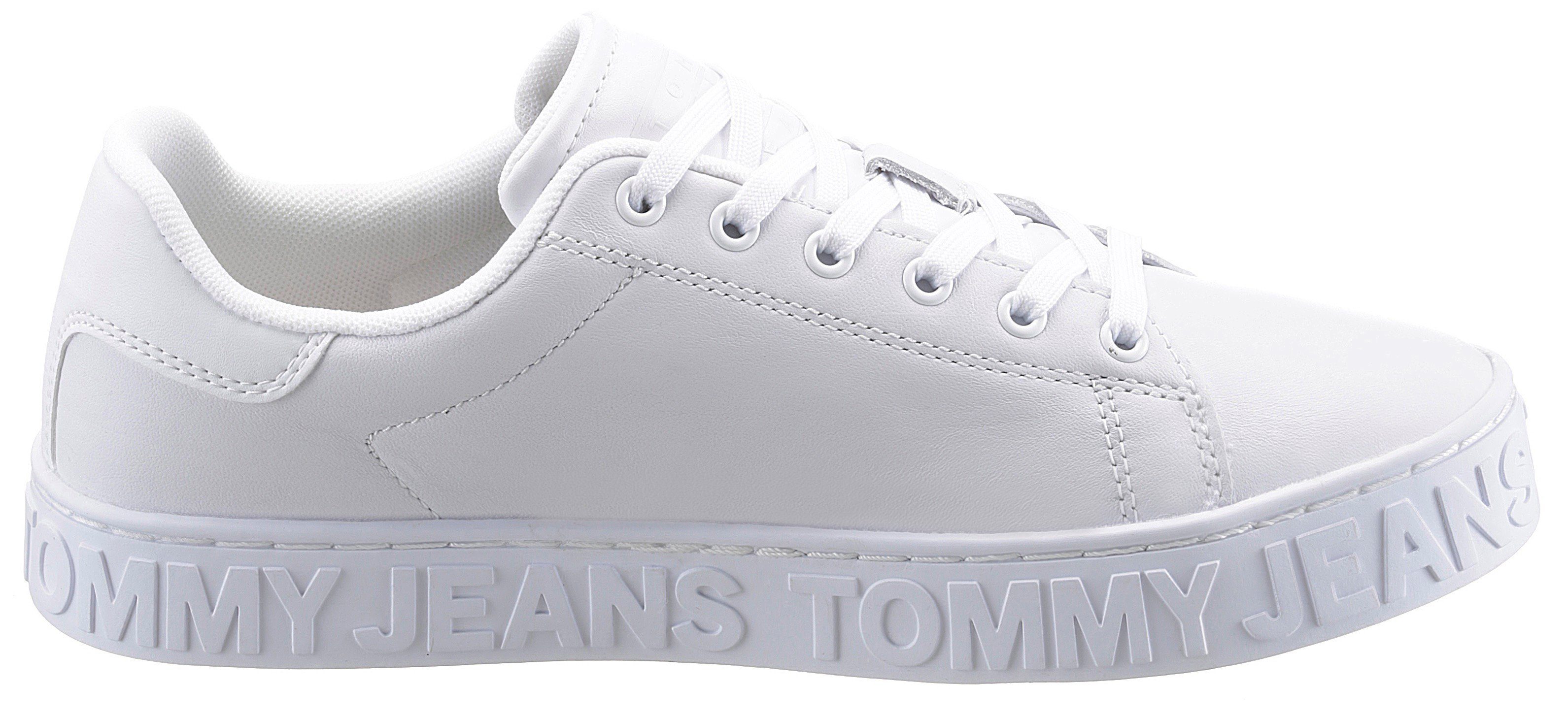 COOL Logo Tommy in der JEANS ESS SNEAKER Sneaker Sohle mit Jeans weiß TOMMY