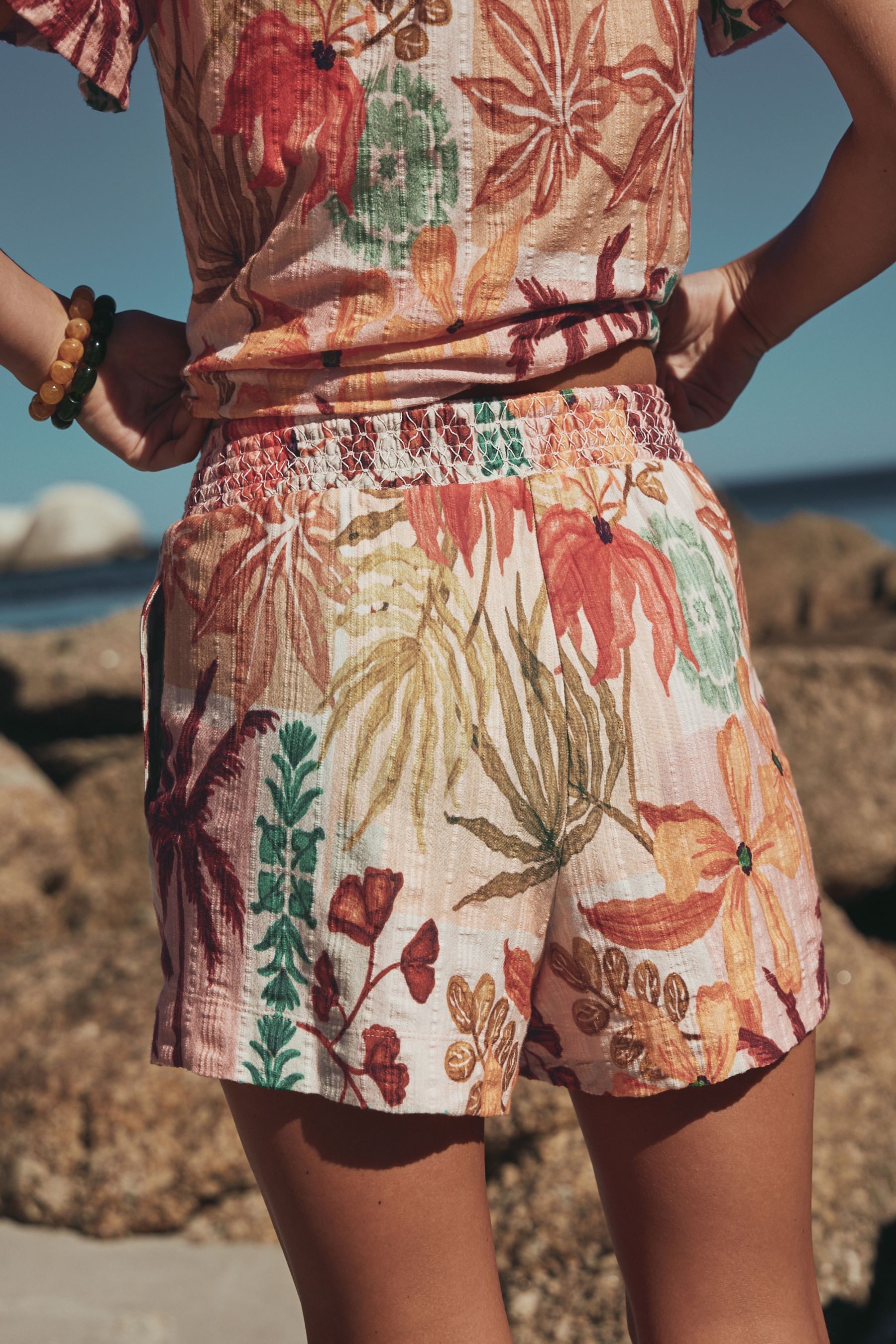 Next Shorts Geraffte Jersey-Shorts mit Palmenmuster (1-tlg) günstig online kaufen