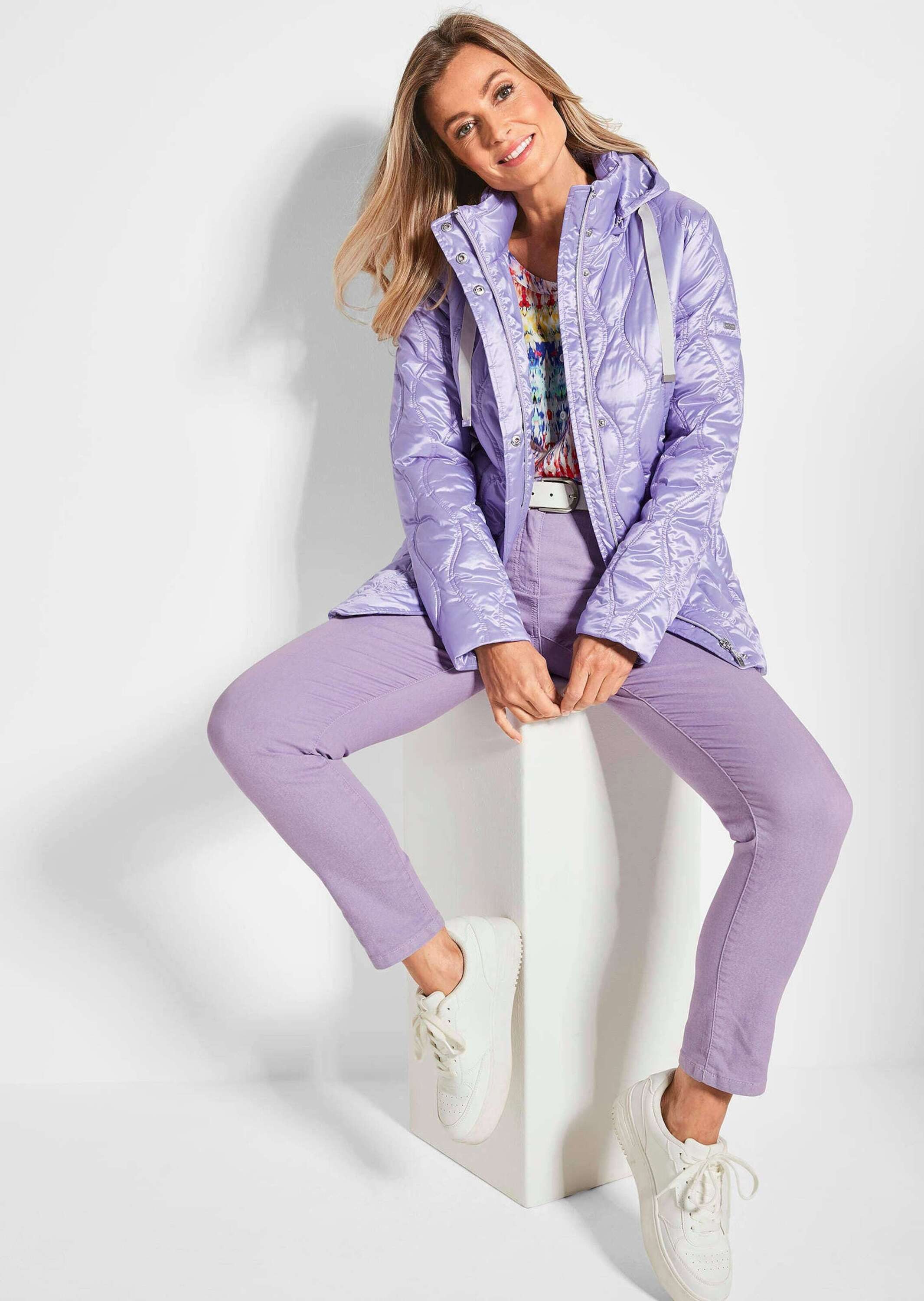 GOLDNER Outdoorjacke Herbstjacke Damen mit welliger Steppung im sportlichen Look Outdoorjacke Damen, Uni, leicht gefüttert, Kapuze