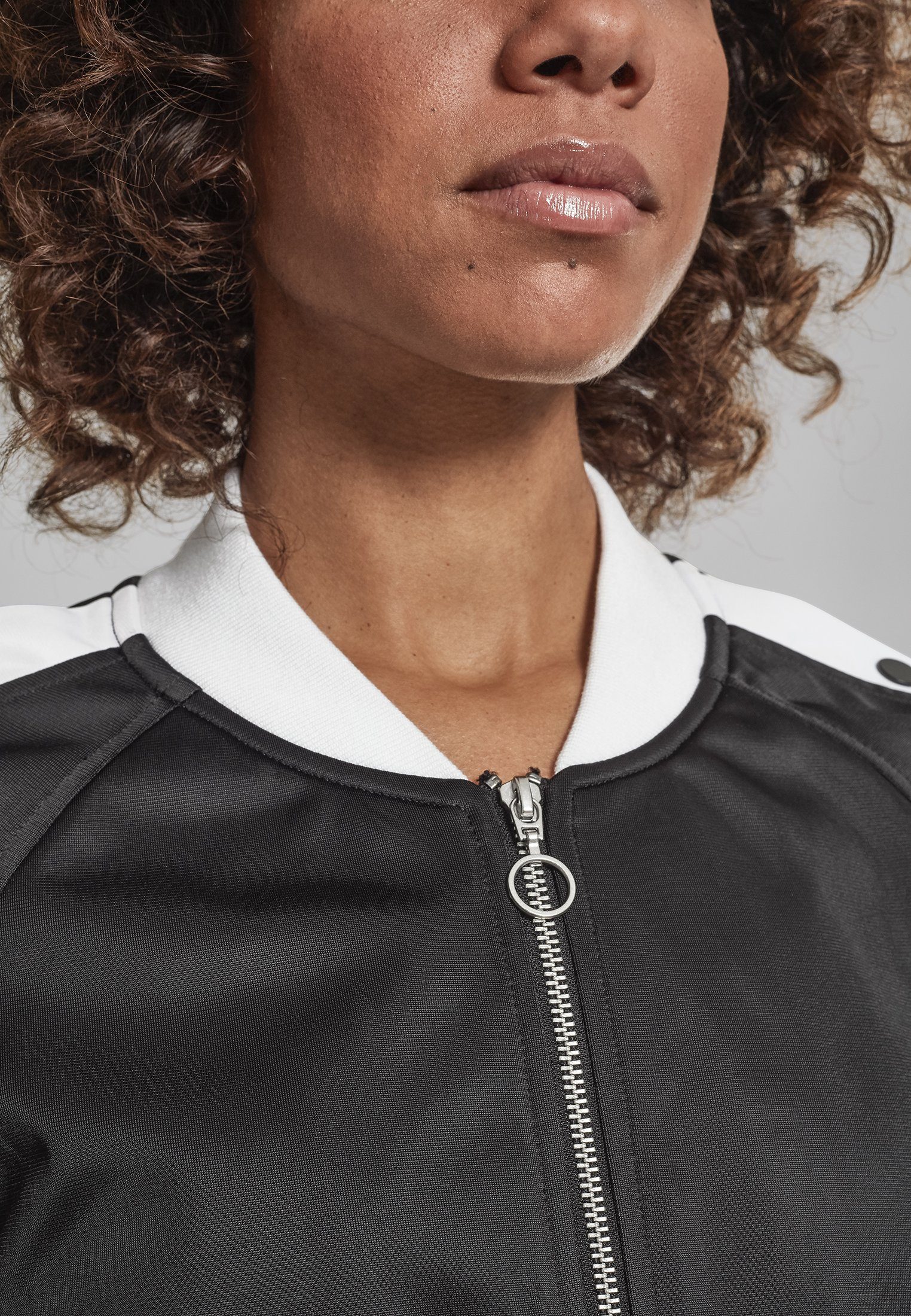 black/white/black Damen Track Ladies Strickfleecejacke Button CLASSICS Jacket Up URBAN (1-St)