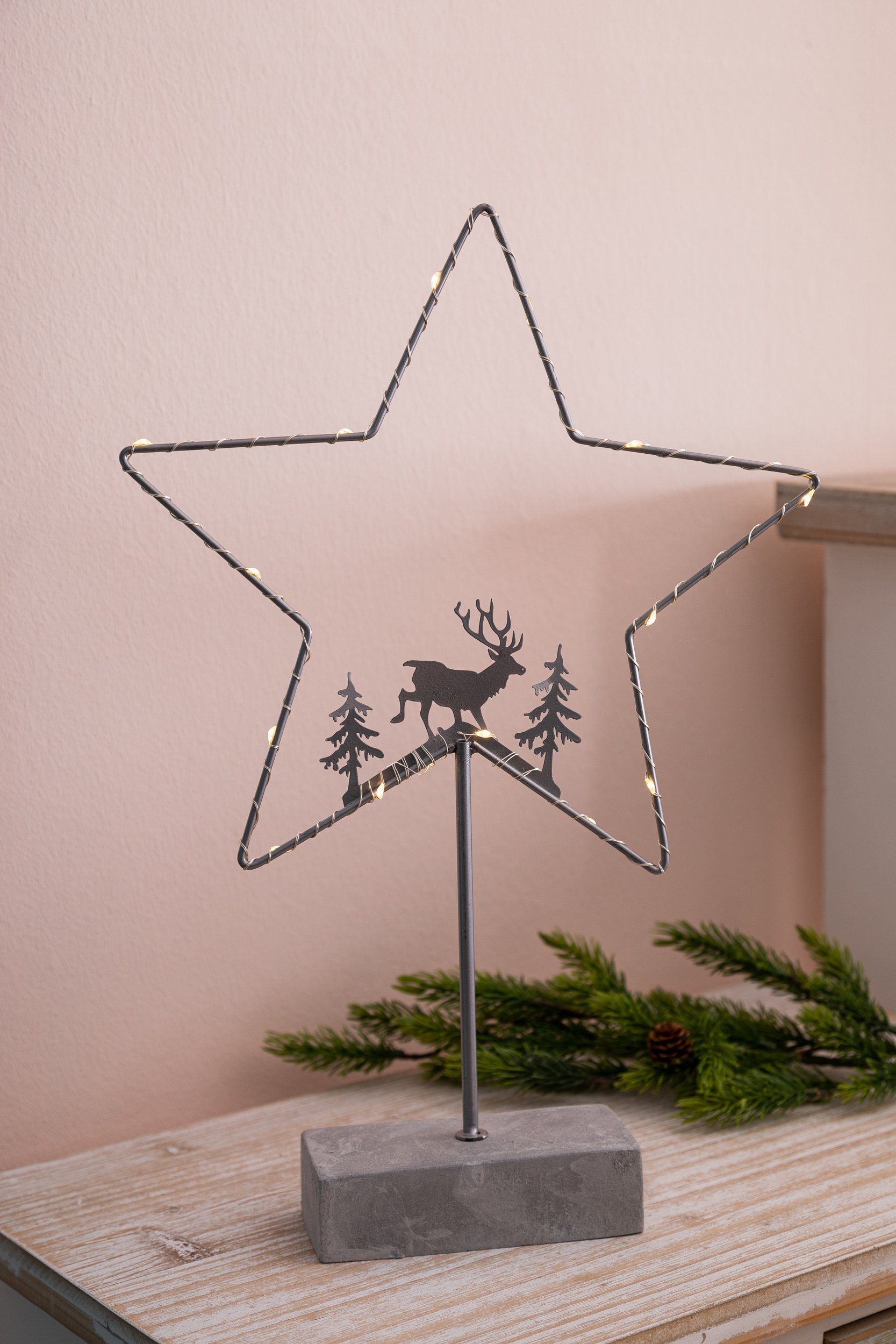 LED LED Weihnachtsstern Gestell Wohnando und Dekoobjekt inkl. Dekofiguren