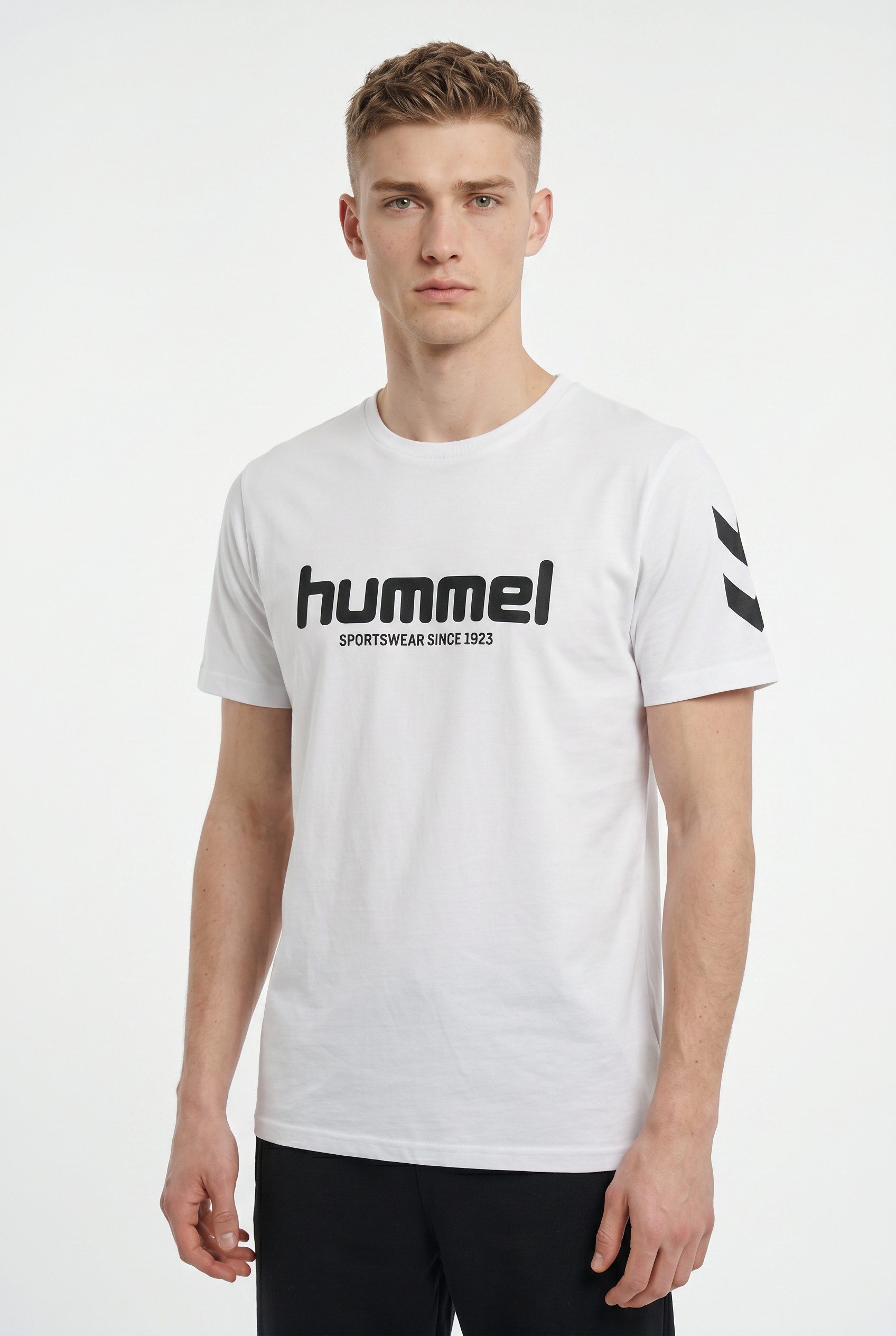 hummel T-Shirt HMLLEGACY 2.0 T-SHIRT S/S kurze Ärmel, für sportliche Aktivitäten, aus Baumwolle