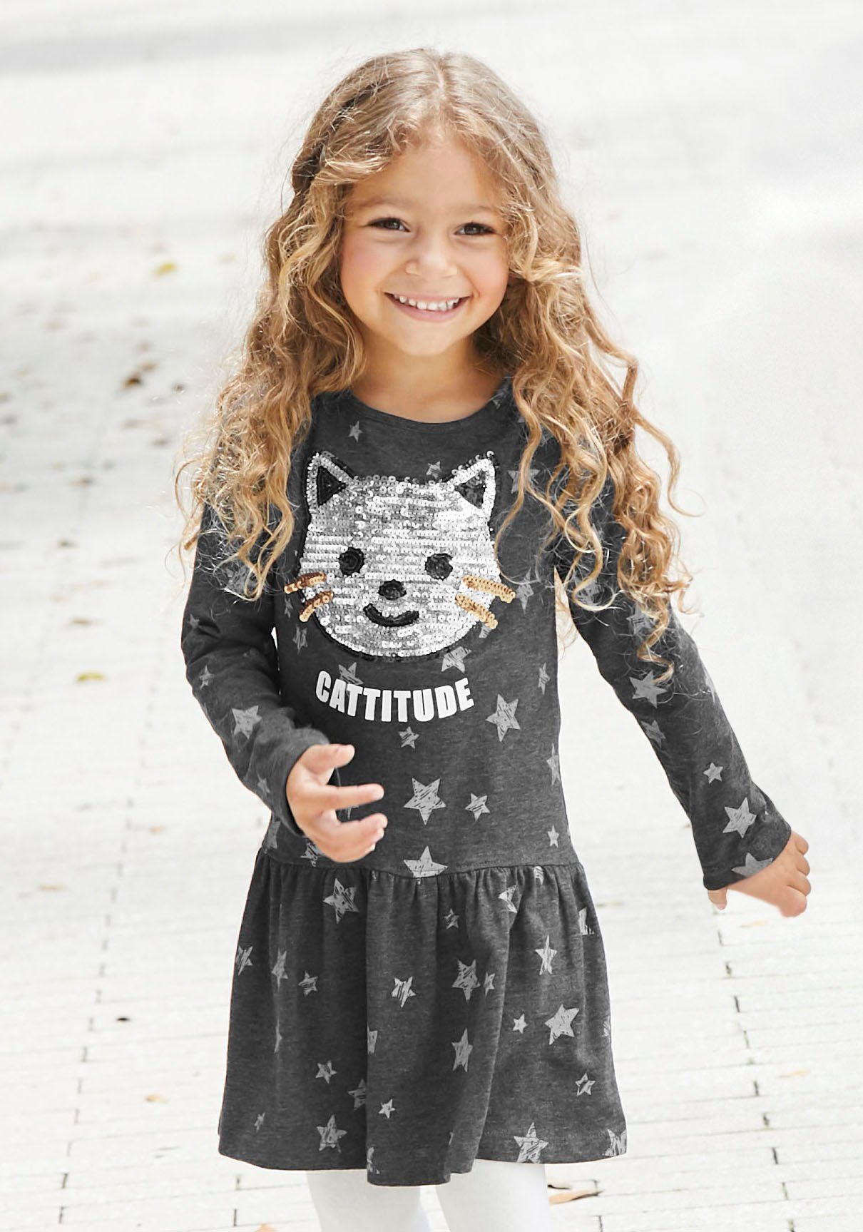 mit KIDSWORLD Pailletten-Applikation STERNE Jerseykleid