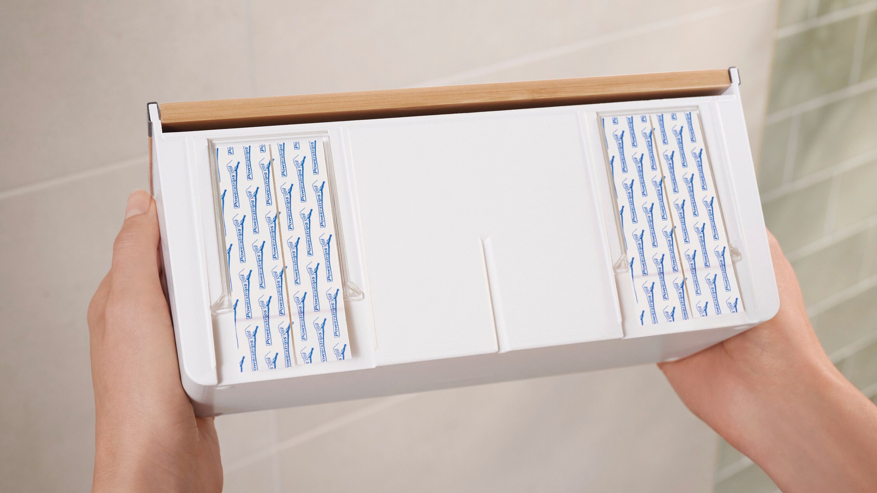 tesa Badorganizer BABOO Bad-Aufbewahrungsbox groß (Set, 1 St), Badezimmer Aufbewahrungslösung, Badregal zur Wandmontage ohne Bohren – Bild 5 von 5