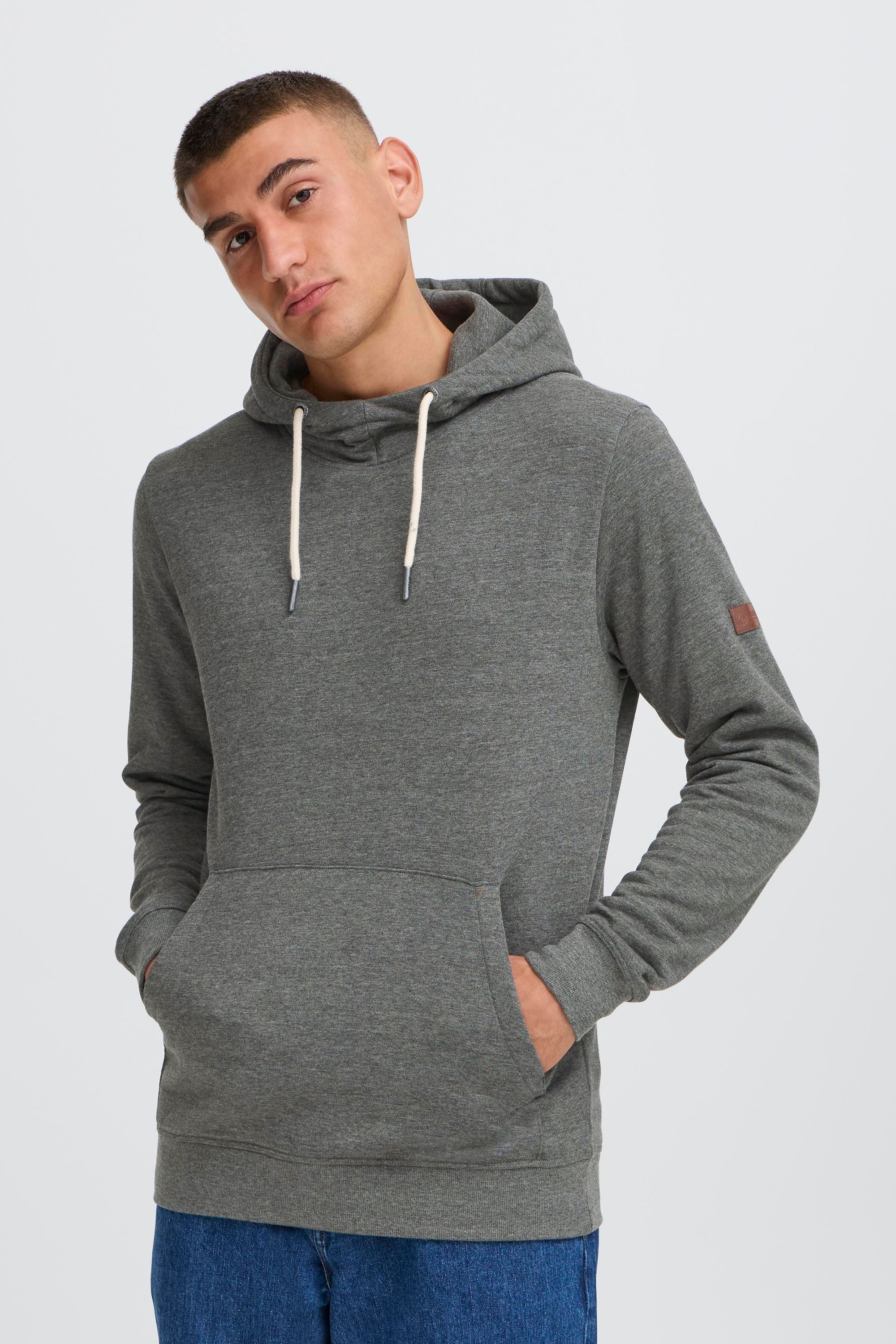 !Solid Hoodie SDSims Modischer Hoodie mit Tunnelzug. Reduzierter Preis € 28,99. Unverbindliche Preisempfehlung € 44,99