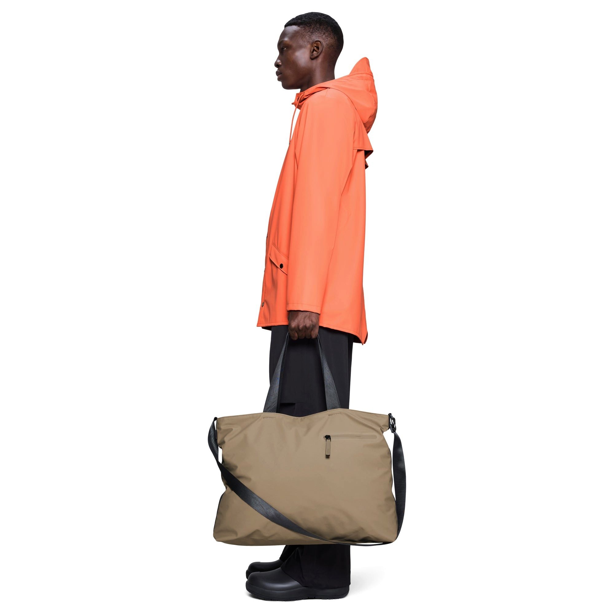 Rains Reisetasche Dash Messenger Tote Bag W3 - Reisetasche 50 cm (beige)