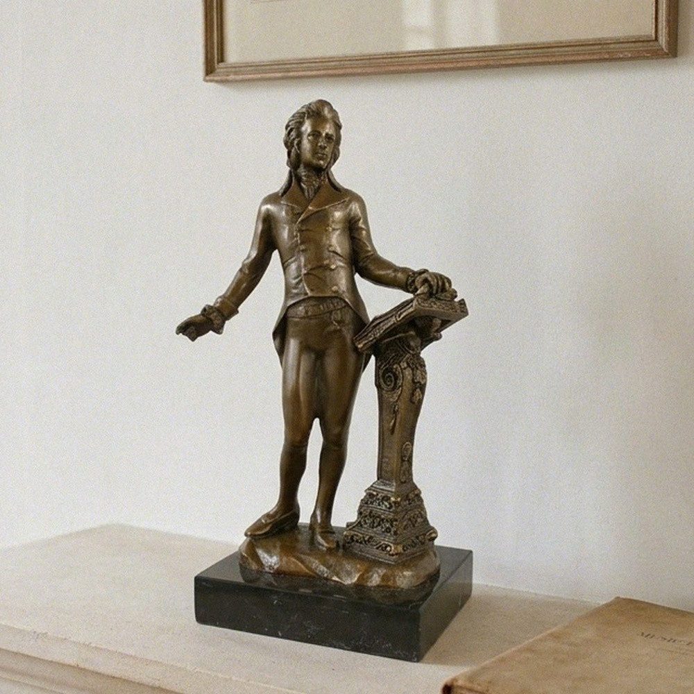 Antikas Wanddekoobjekt Wertige Bronzefigur Komponist mit Notenpult, patiniert, H.22 cm