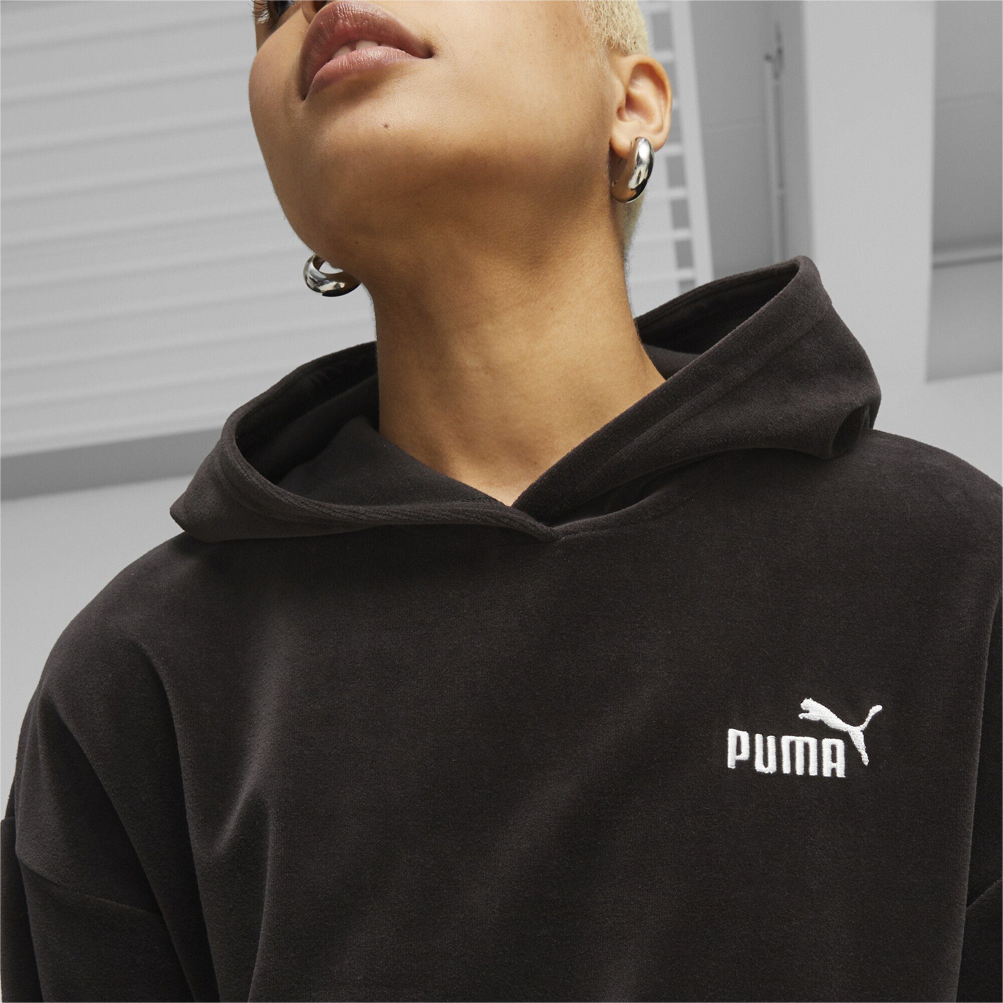 Black Damen Sweatshirt PUMA ESS+ Hoodie