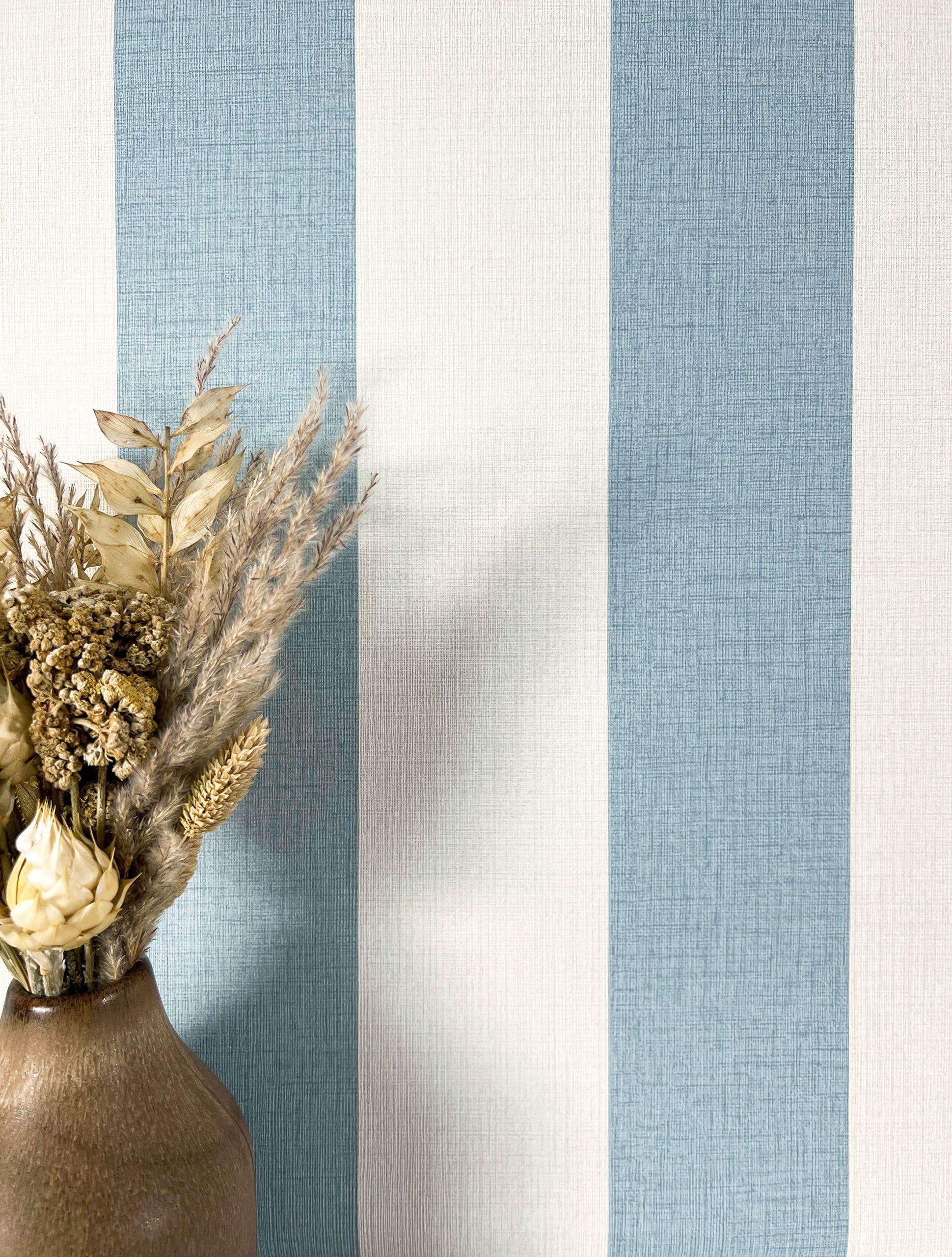 Newroom Vliestapete, Blau Tapete Streifen Streifen - Streifentapete Streifenmuster Creme Weiß Landhaus Klassisch Linien Textil-Optik für Wohnzimmer Schlafzimmer Küche, Streifentapete, Streifenmuster