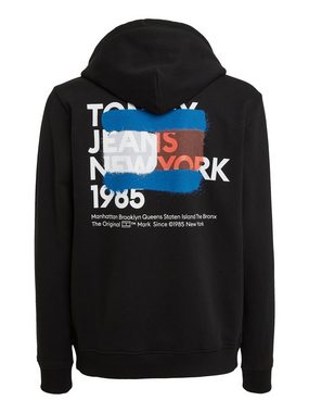 Tommy Jeans Sweatjacke TJM REG GRAFFITI ZIP TRU beidseitig bedruckt mit modischem Print