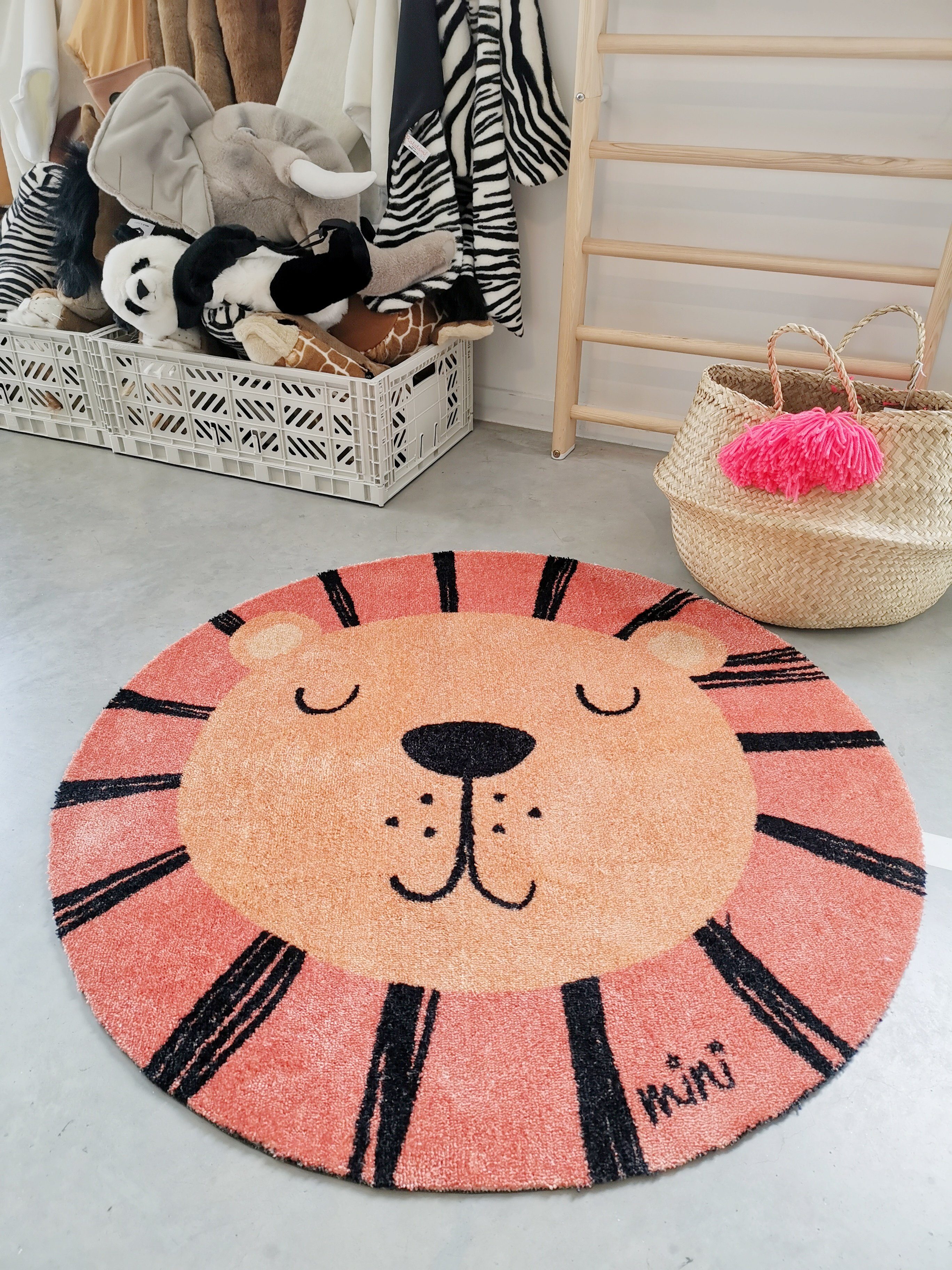 Mad about Mats Kinderteppich Emir, Rund, Kinderteppich Spielteppich Tiermotiv Löwe orange gelb, 100 cm Durchmesser Rund, 0,9 cm hoch, weich niedlich, waschbar, rutschfest