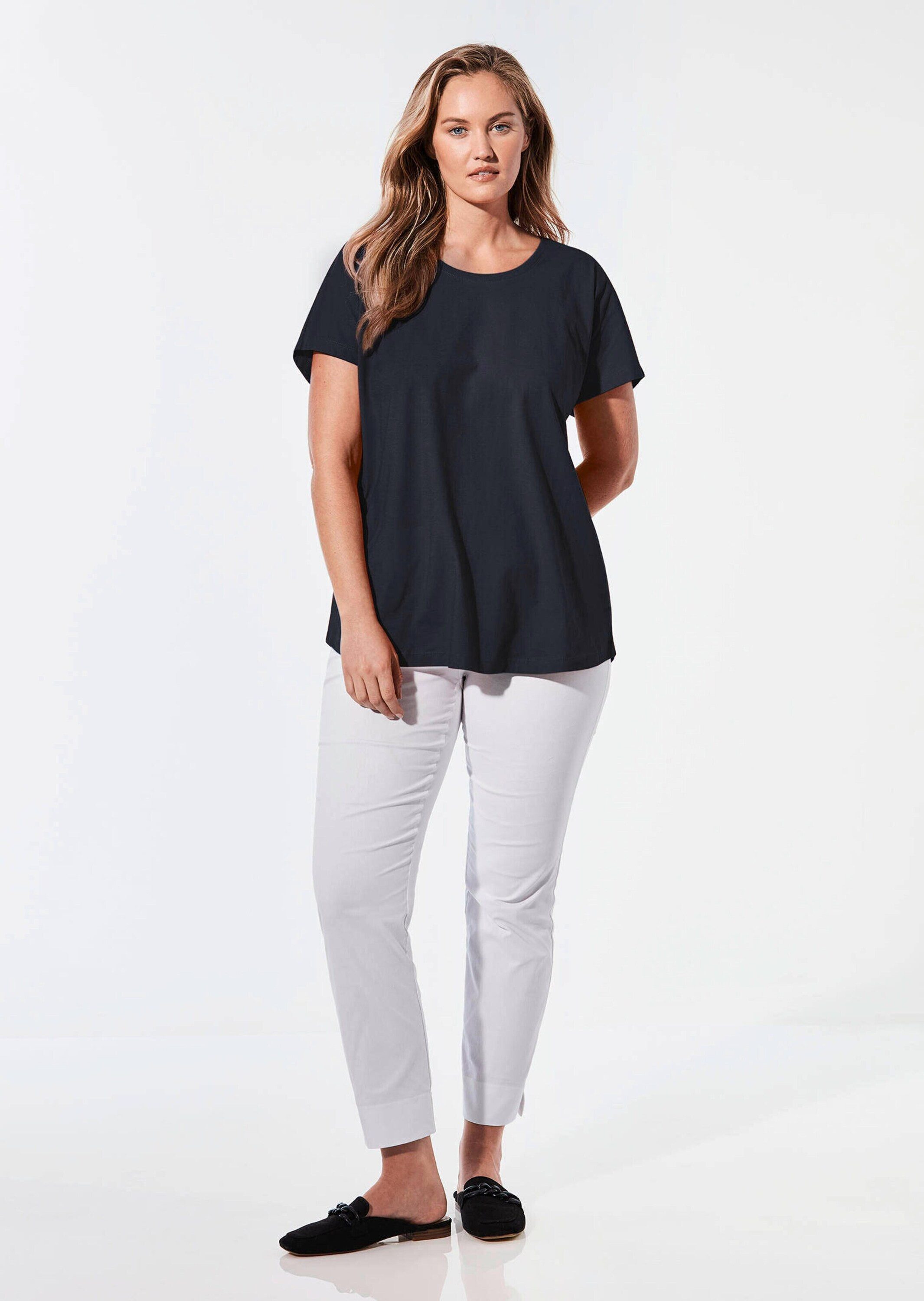 GOLDNER T-Shirt Lässiges Shirt mit Rundhalsausschnitt (CURVY, CURVY) Unifarbenes Design mit klassischem Rundhalsausschnitt – Bild 2 von 5