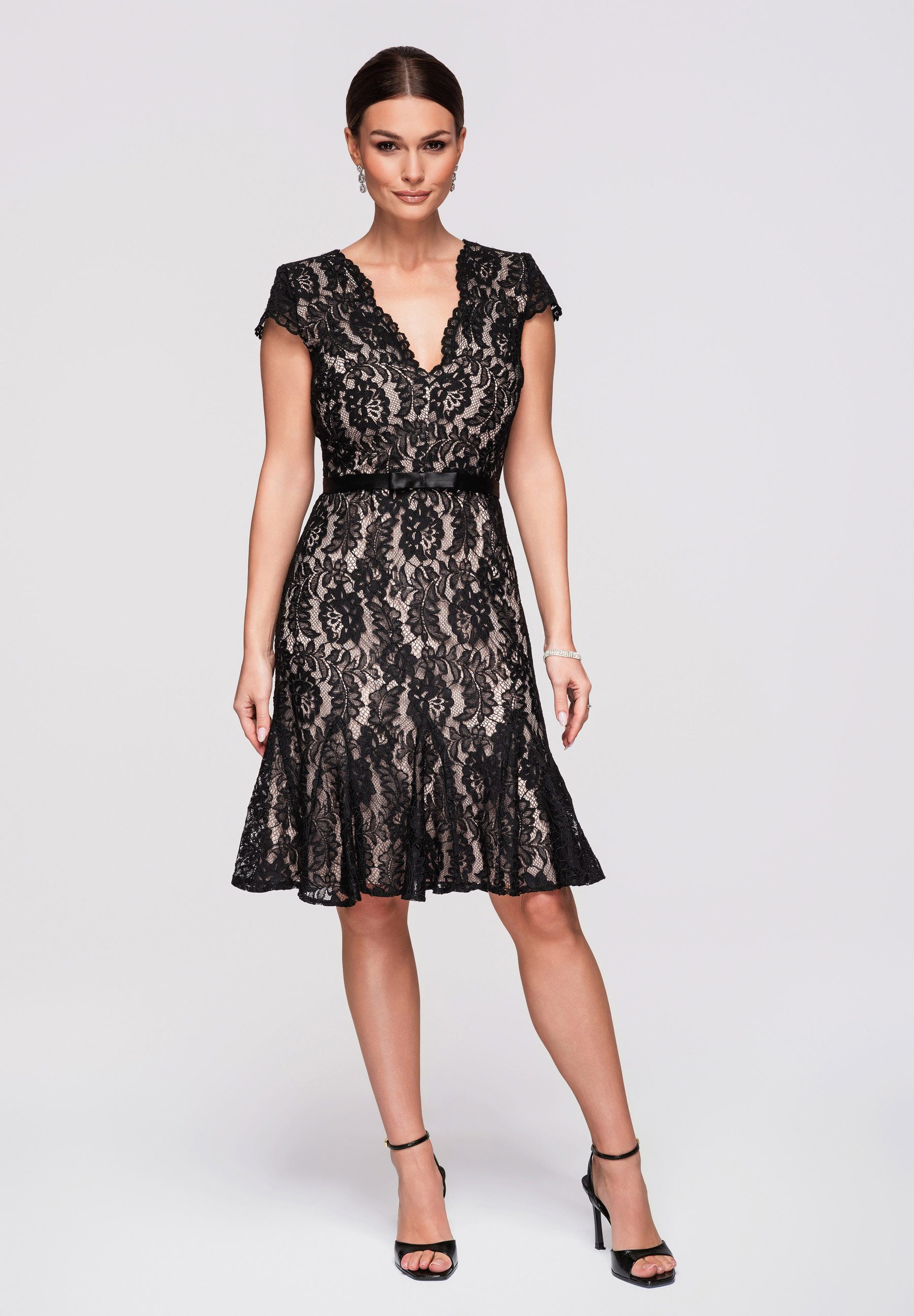 Abendkleid MERY – Elegantes Abend- / Cocktailkleid aus floraler Spitze