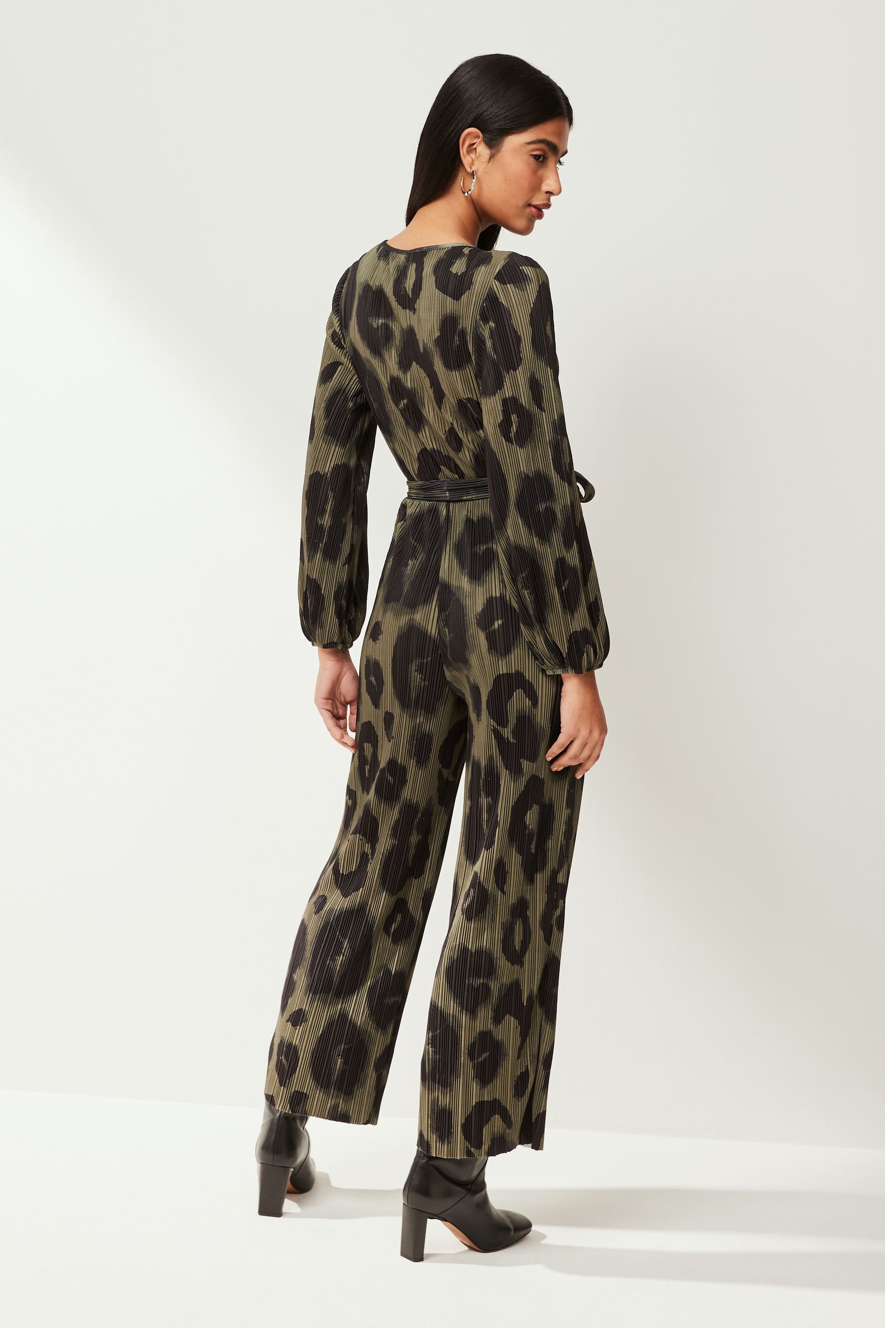 Next Jumpsuit Plissierter Langarm-Jumpsuit – Kurzgröße günstig online kaufen