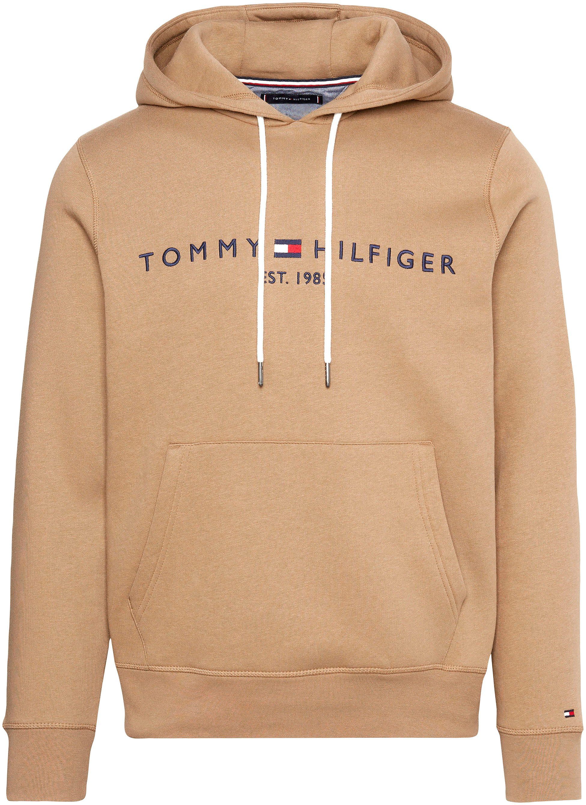 Tommy Hilfiger Kapuzensweatshirt TH-Schriftzug LOGO TOMMY mit Brust HOODY Khaki gesticktem Countryside auf der