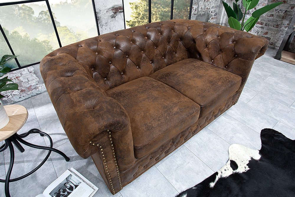 riess-ambiente Sofa CHESTERFIELD 150cm antik braun, Couch · mit Federkern · 2 Sitzer · Microfaser · Wohnzimmer – Bild 3 von 5