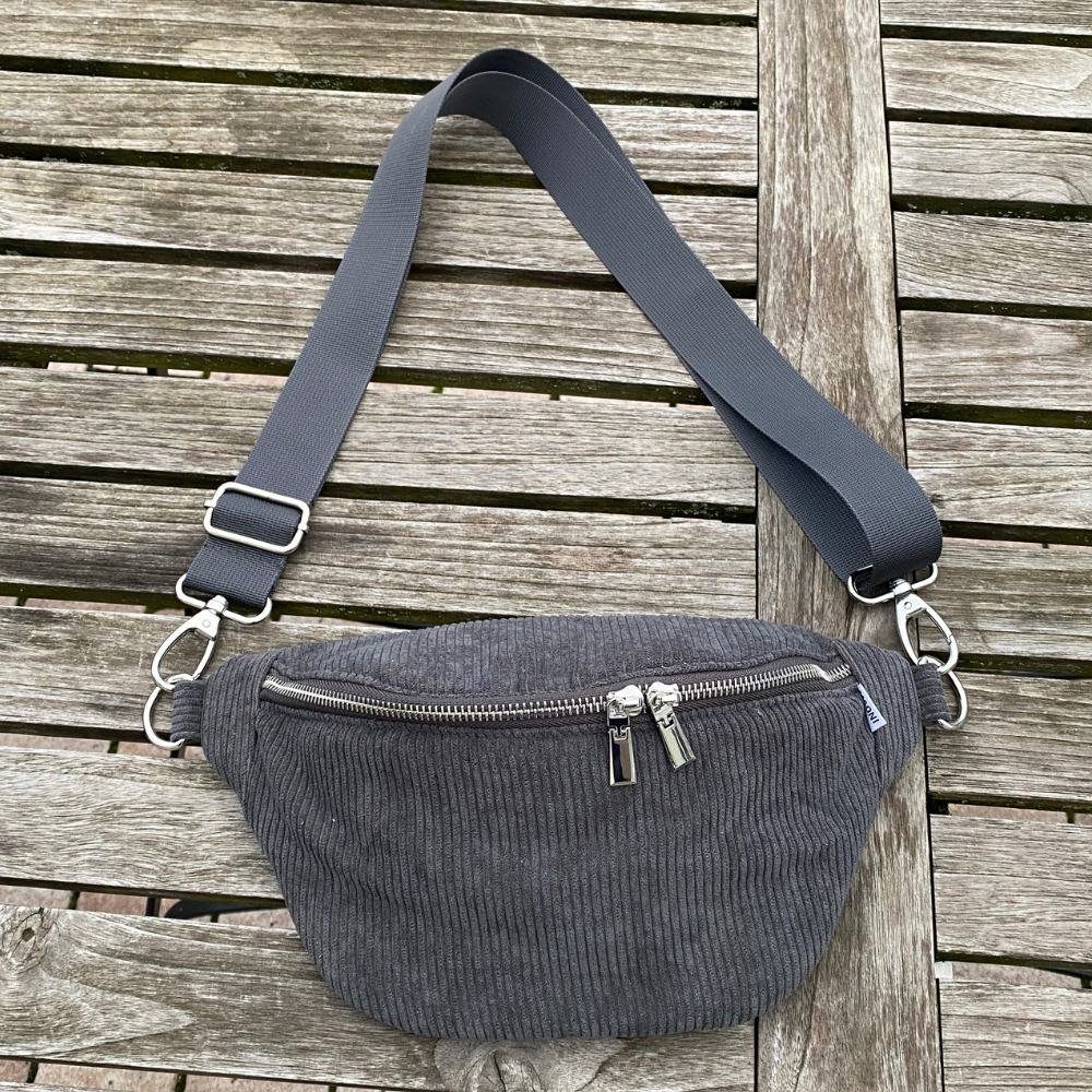 MAONI Bauchtasche Cord Dunkelgrau mit zwei Taschengurten, vegan – Bild 3 von 5