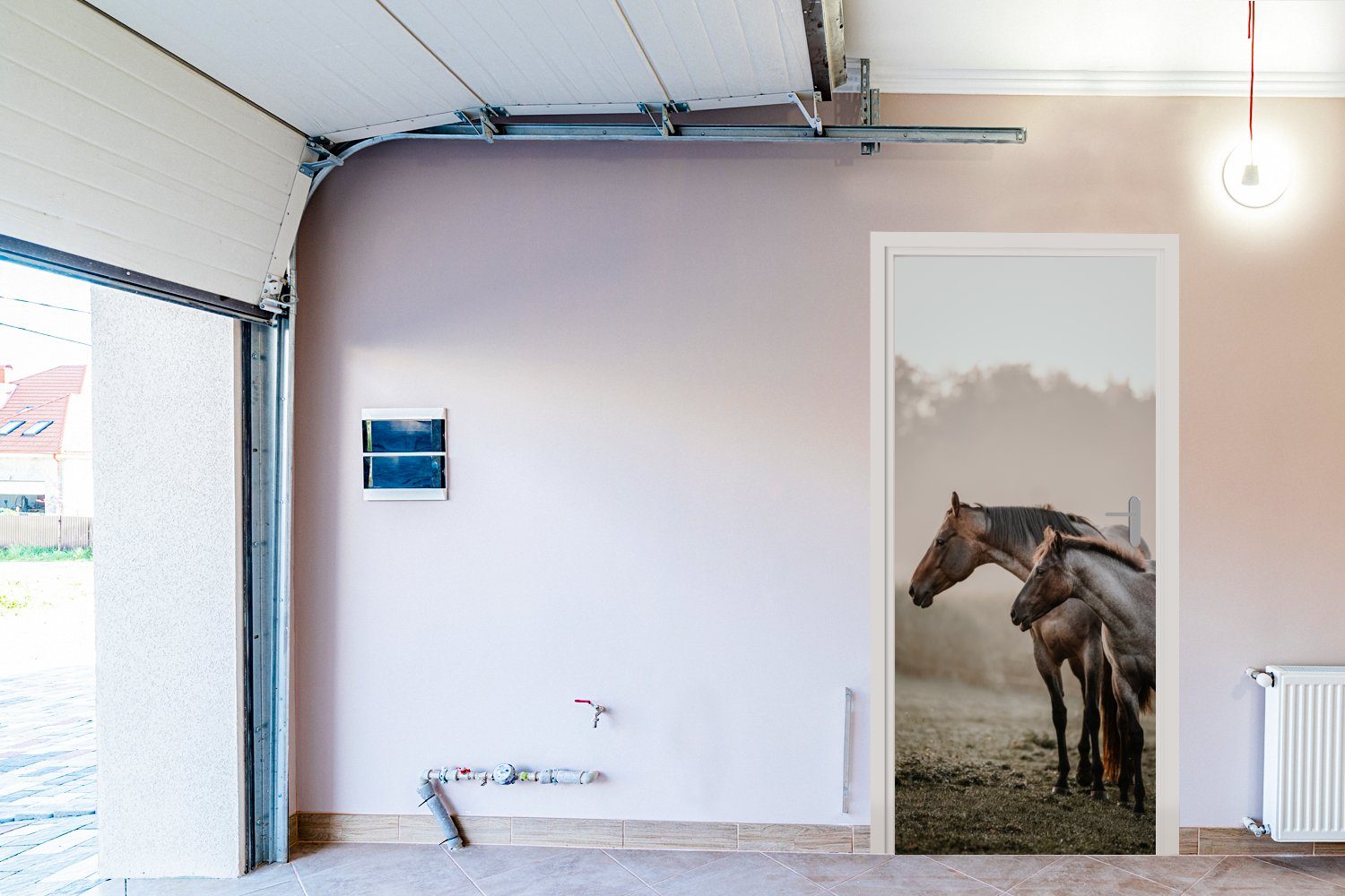 Türtapete für Nebel St), Tür, (1 cm Fototapete - Pferde Matt, - 75x205 Türaufkleber, Wiese, bedruckt, MuchoWow