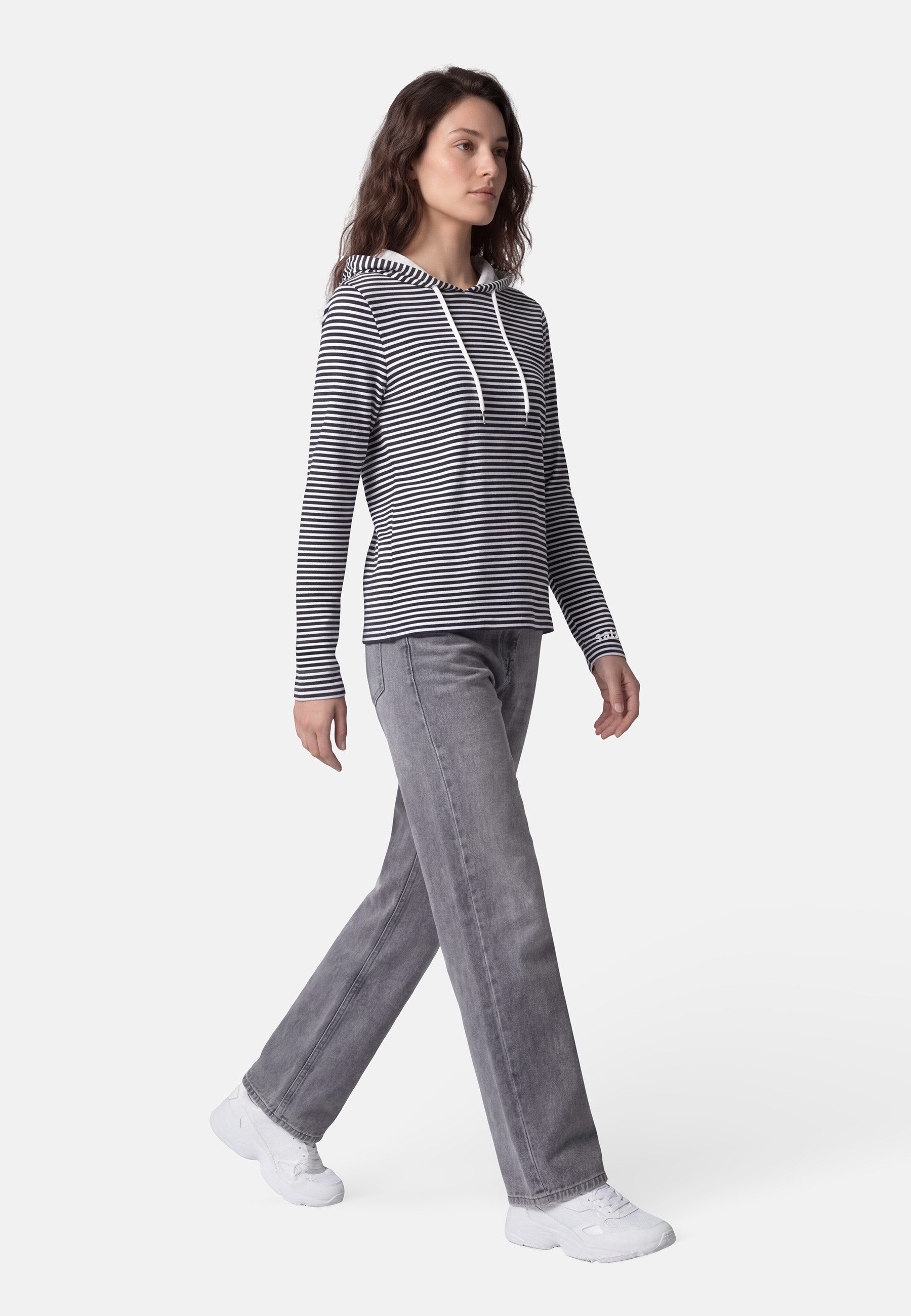 salzhaut Longsleeve AADLER Damen Relaxed-Fit Longsleeve Damen – gemütlich, frech, Küsten-Style pur! – Bild 4 von 5