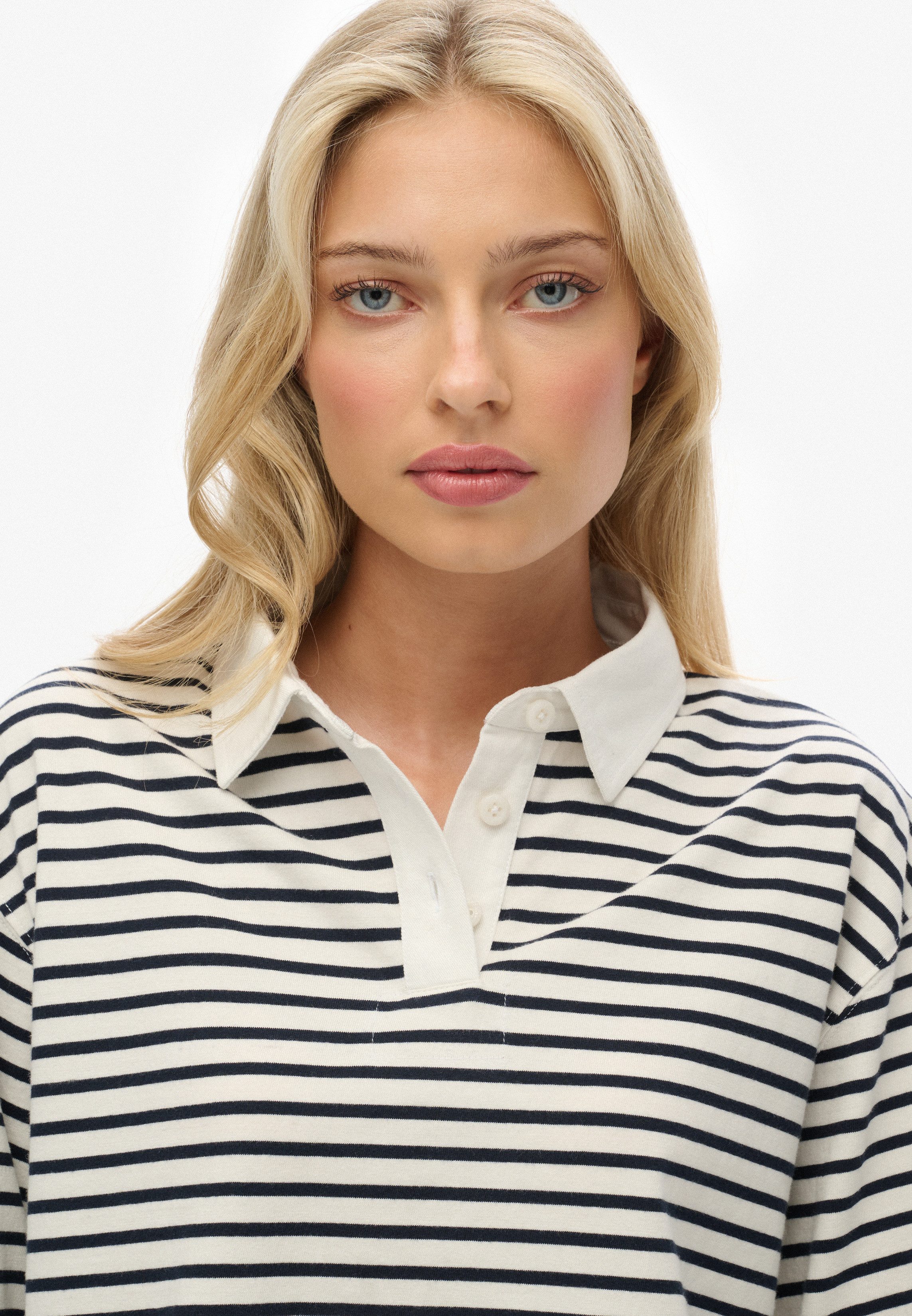 Superdry Langarm-Poloshirt ATH ESS CROPPED STRIPE RUGBY (Packung, 2-tlg) aus Baumwolle und Single Jersey, Oversize-Passform, mit Polokragen – Bild 4 von 5