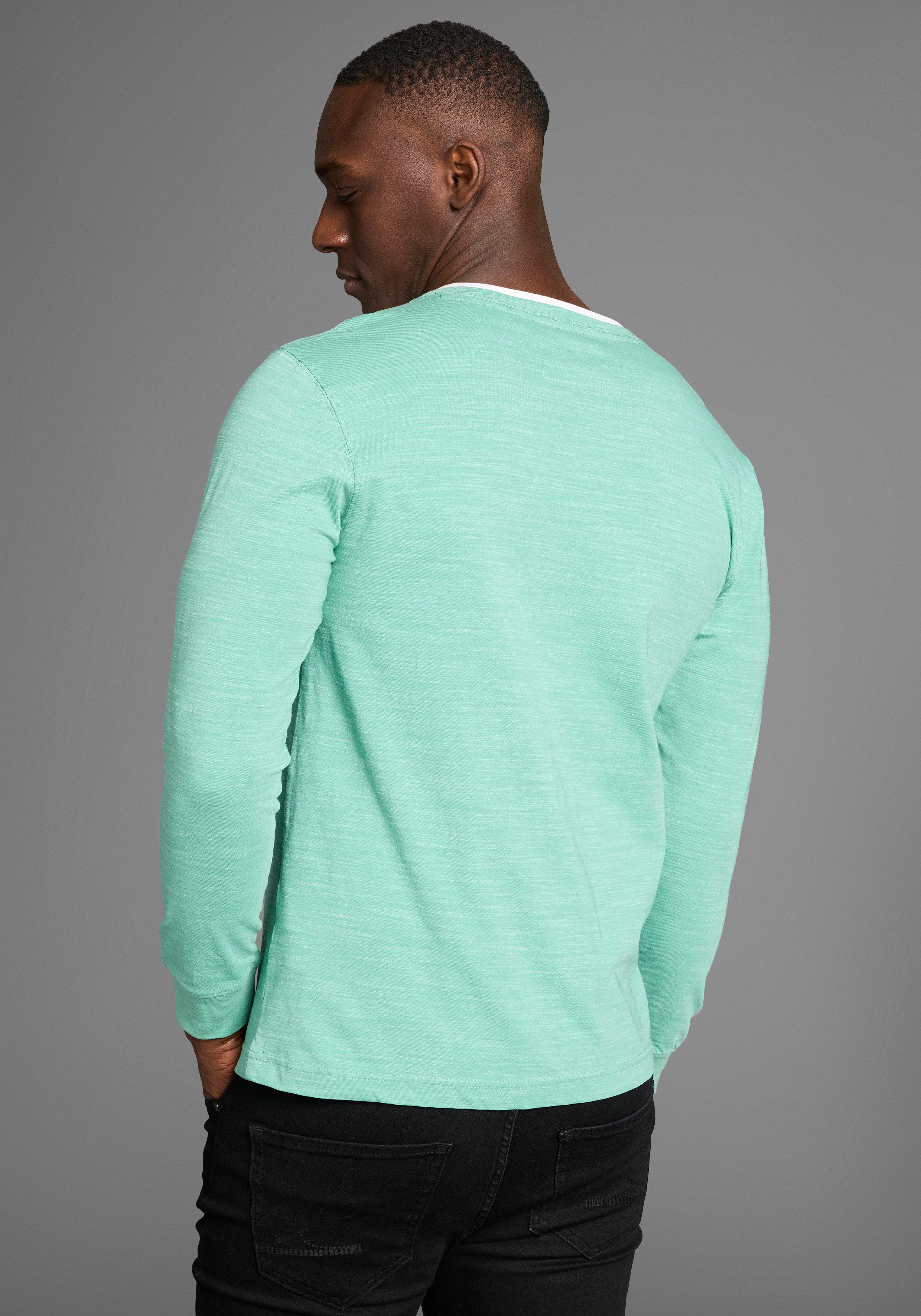 DELMAO Henleyshirt Langarm, melierte Optik, Henleykragen, günstig online kaufen