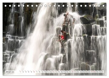 CALVENDO Wandkalender Wasserfälle (Tischkalender 2024 DIN A5 quer), CALVENDO Monatskalender
