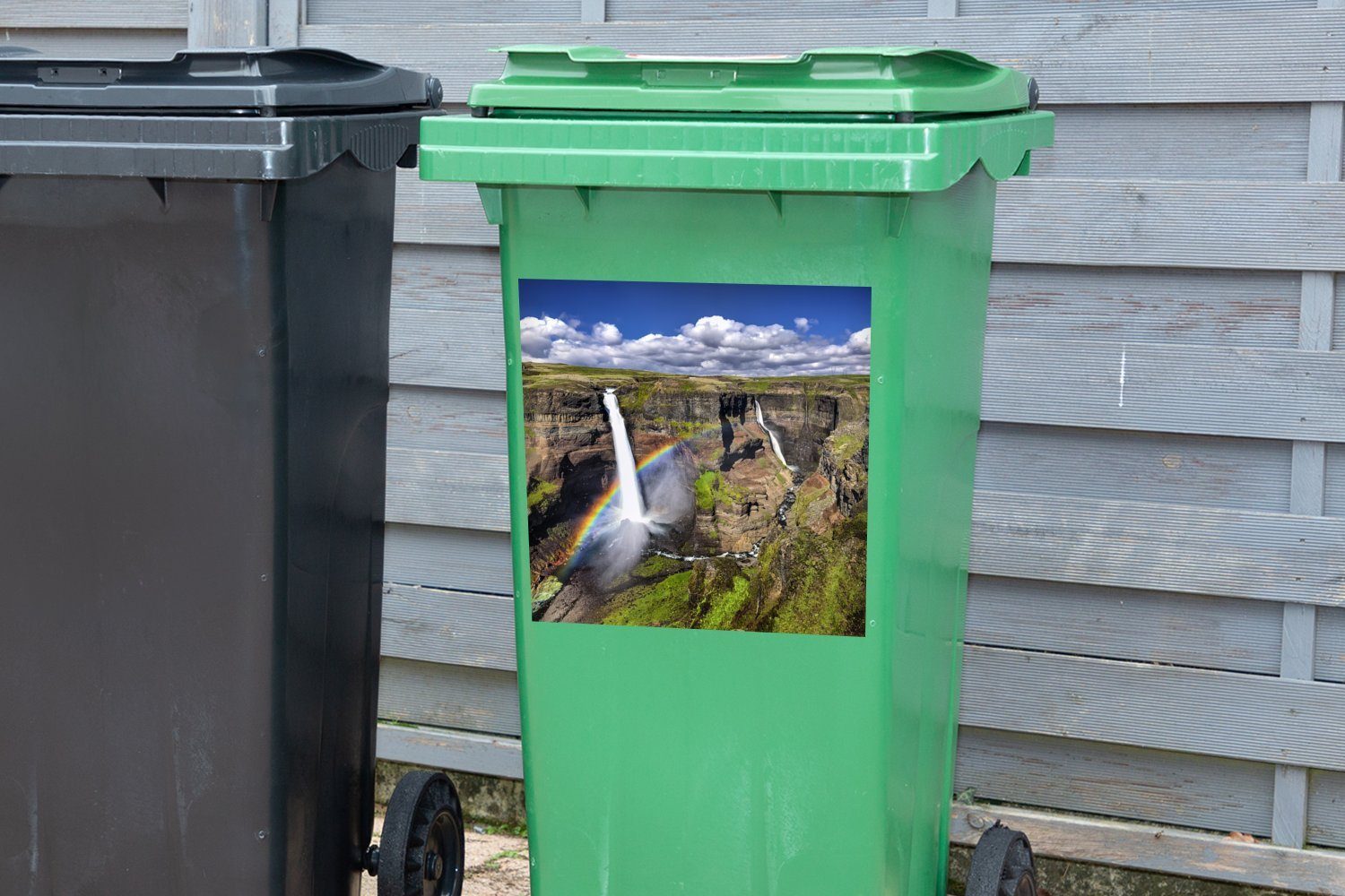 MuchoWow Wandsticker Regenbogen im Jasper Mülleimer-aufkleber, (1 Sticker, St), Abfalbehälter Park Kanada in National Container, Mülltonne