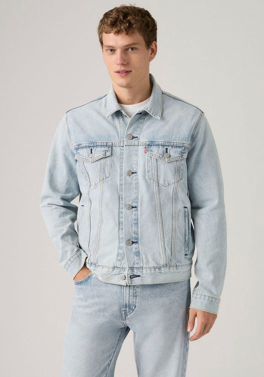 Levi's® Jeansjacke VINTAGE FIT TRUCKER JKT mit Knopfleiste