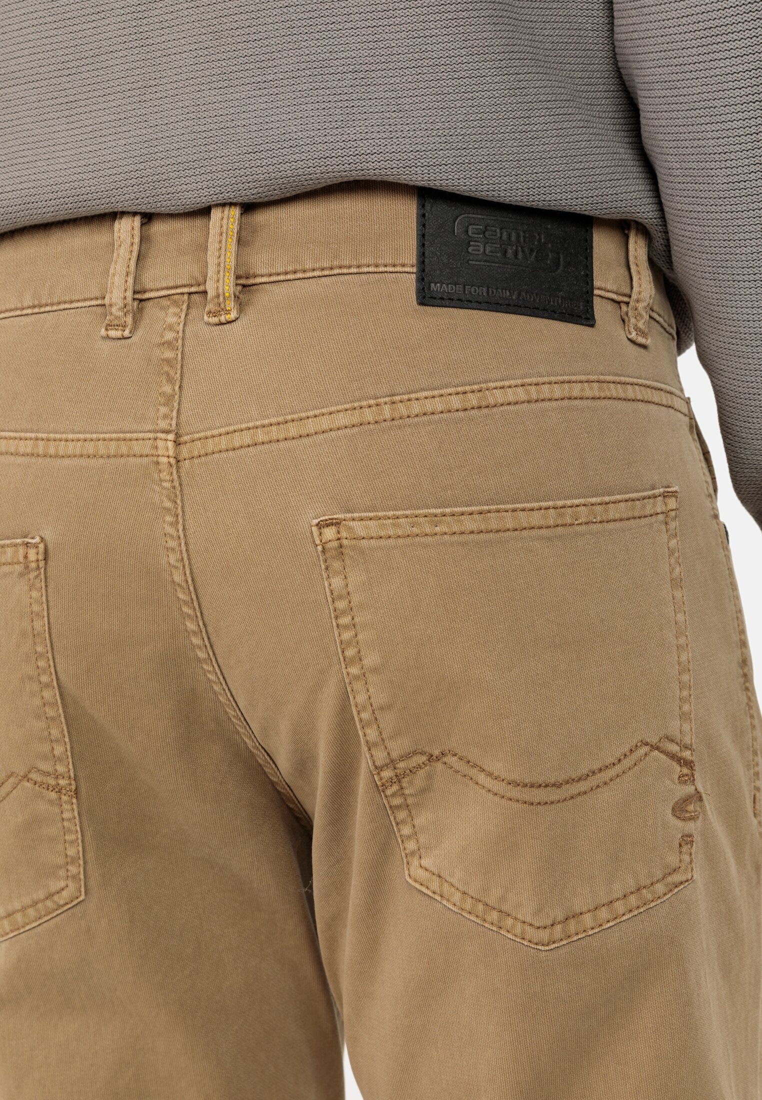 5-Pocket-Jeans Hose Relaxed 5-Pocket active Fit Braun camel