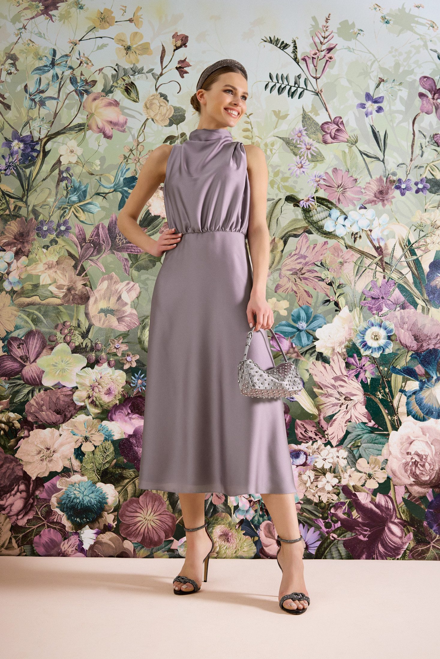SWING Cocktailkleid Taillierter Schnitt mit ausgestelltem günstig online kaufen