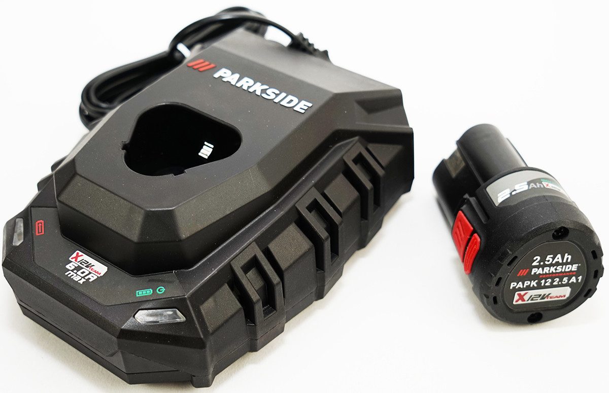 PARKSIDE PERFORMANCE® 12V / 2,5Ah Akkuset - Akku PAPK 12 2.5 A1 und Ladegerät PLGK 12 6.0 A1 Werkzeug-Akku-Ladetechnik