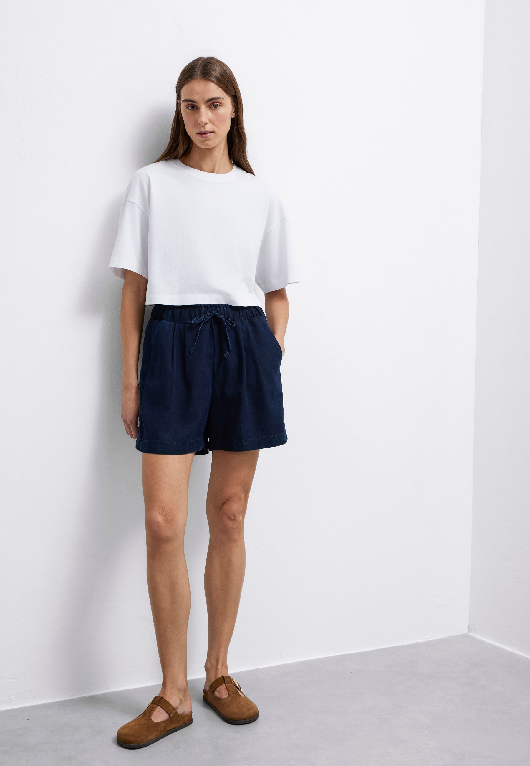Mavi Shorts