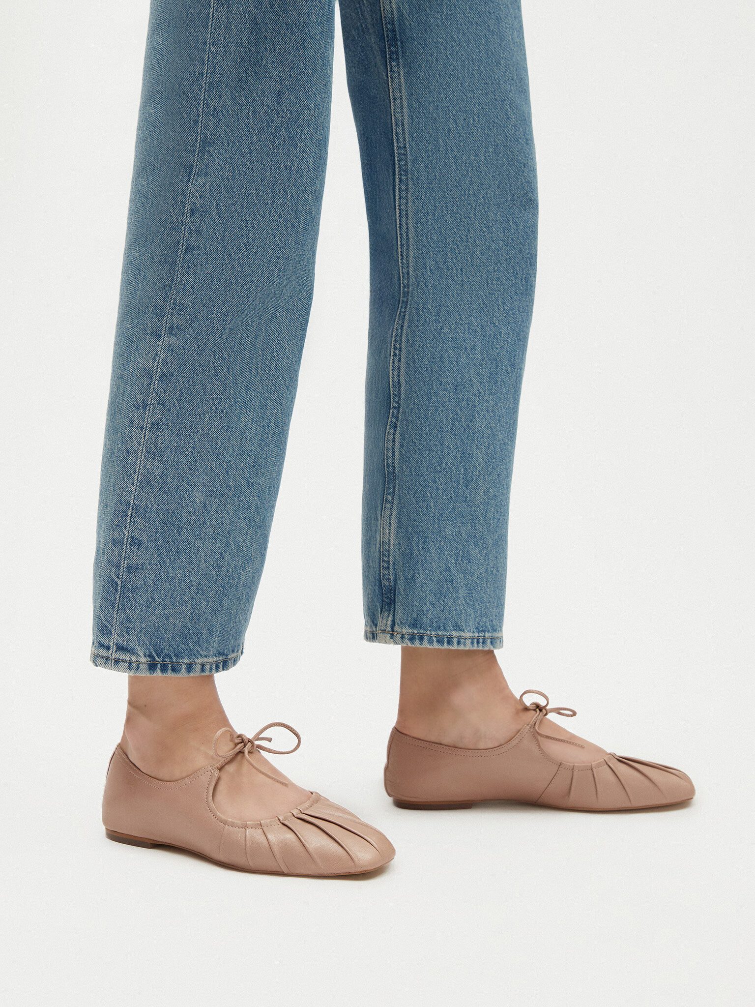 GINO ROSSI Gino Rossi „ELIS“ – Elegante Damen-Halbschuhe aus Echtleder in Beige Bootsschuh Aus echtem Leder gefertigt