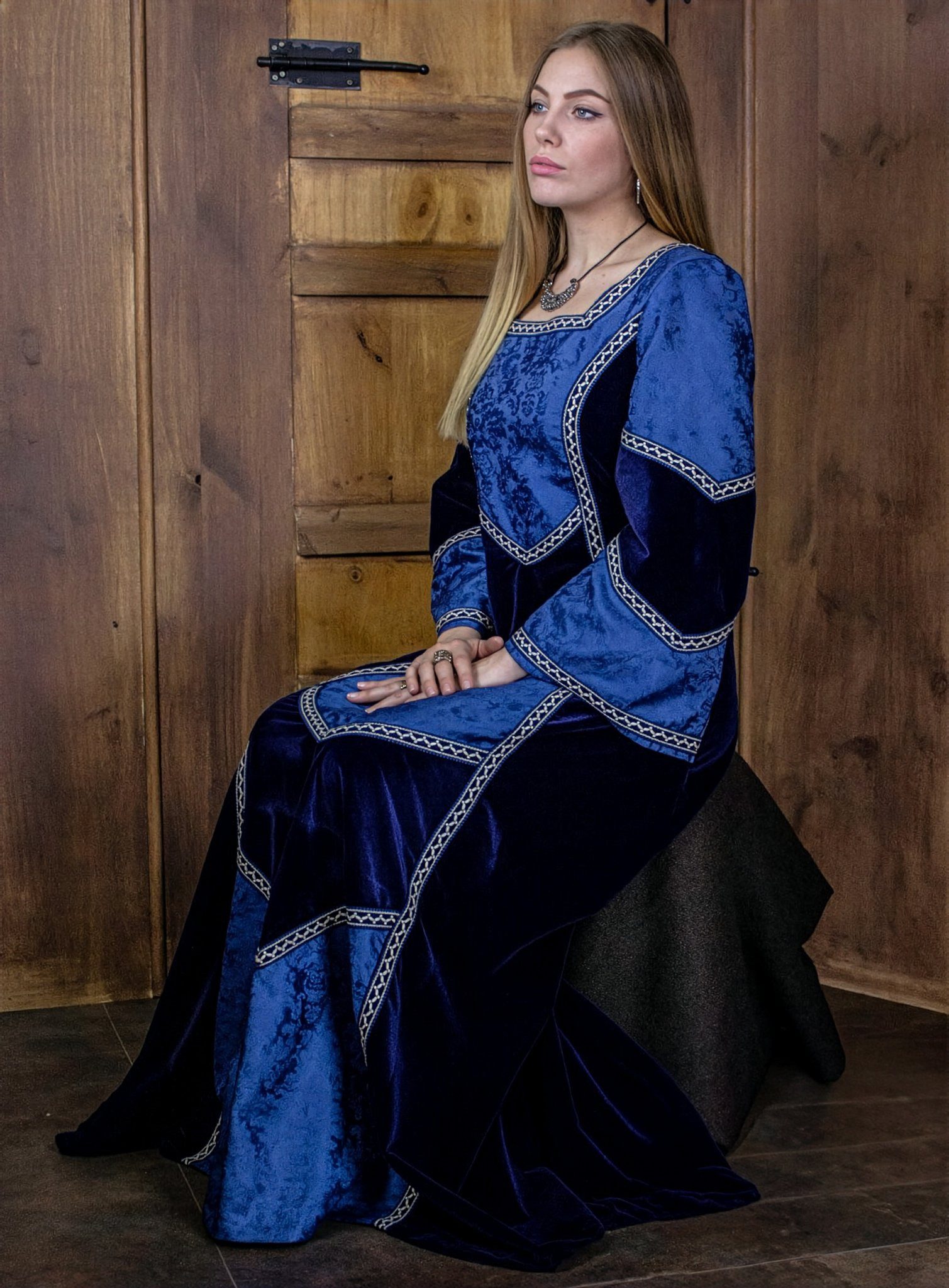 Metamorph Prinzessin-Kostüm Kastilisches Kleid - Aldonza, Dieses noble Kleid, das an das kastilianische Mittelalter angelehnt is