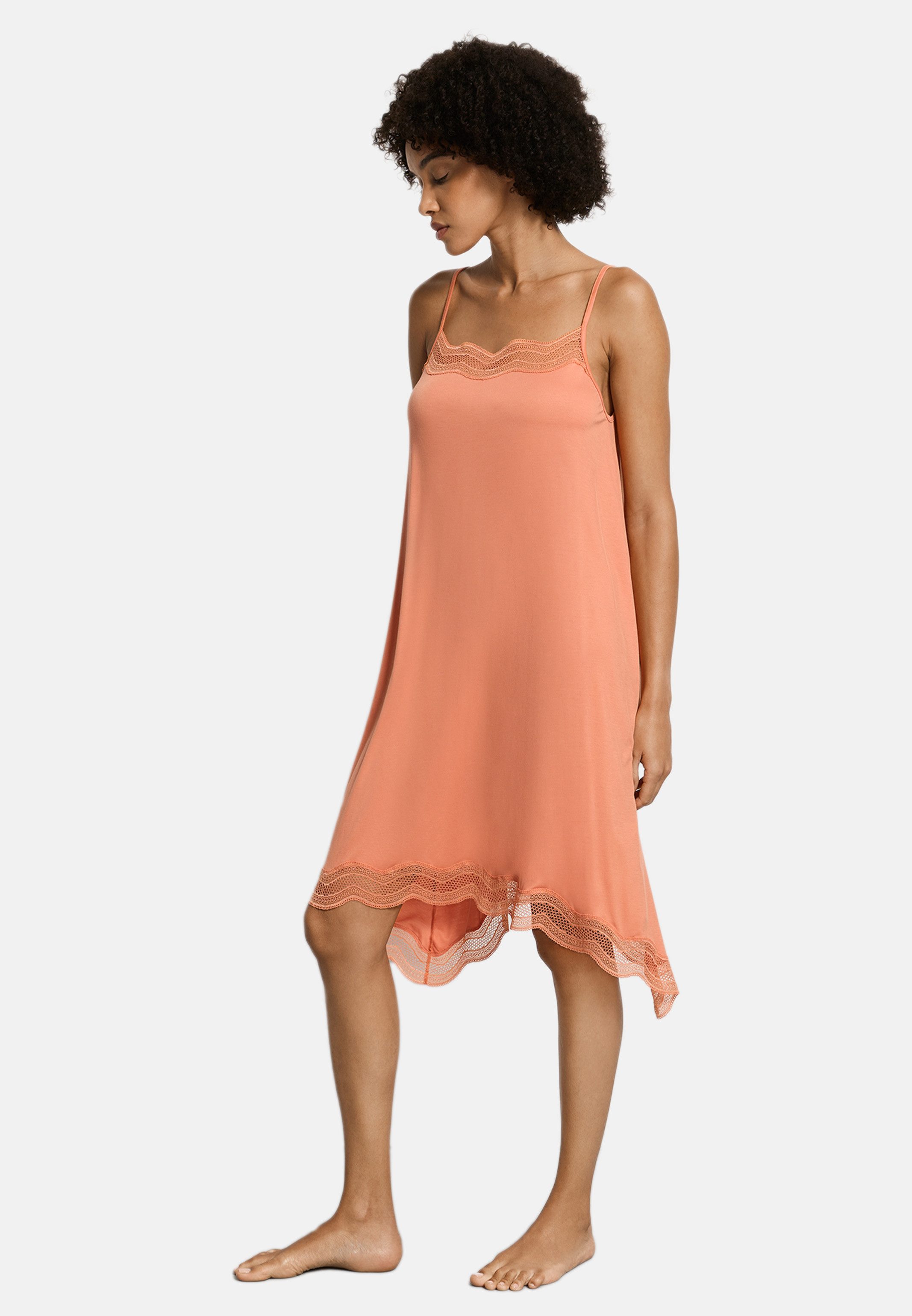 Hanro Nachthemd Cira (1-tlg) Nachthemd - Atmungsaktiv - Zarte Spitze als Akzent