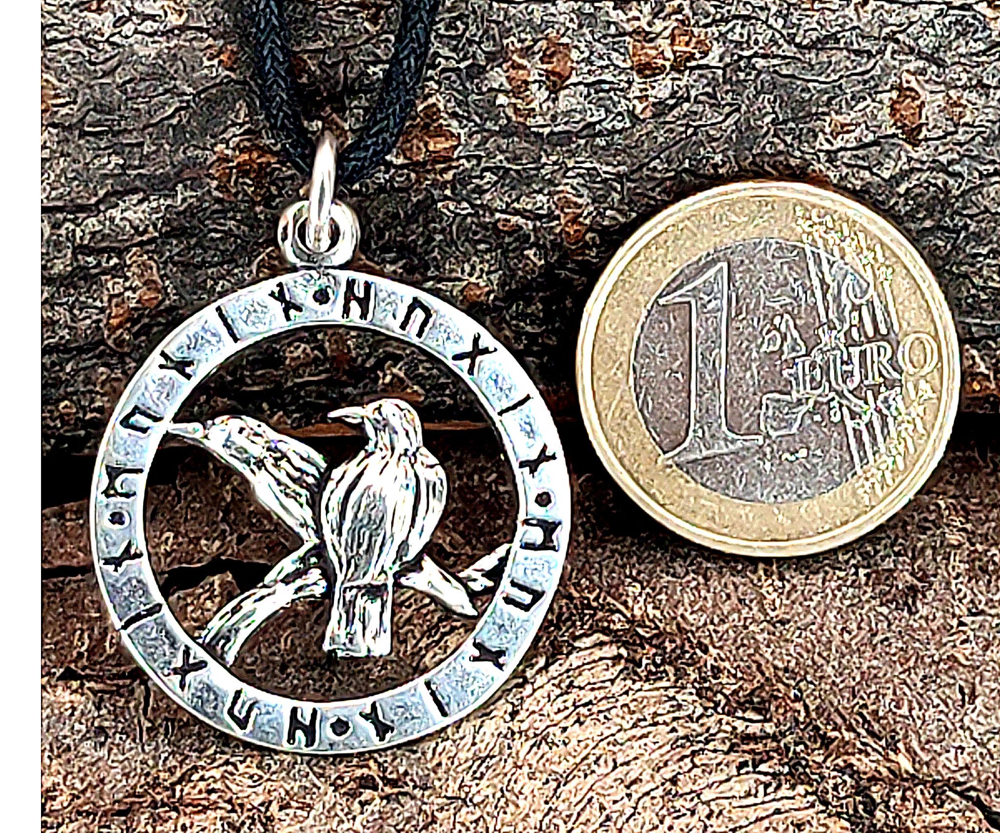Kiss of Leather Kettenanhänger Odins Raben Hugin Munin Sterling Silber 925 Namen Runen Ring