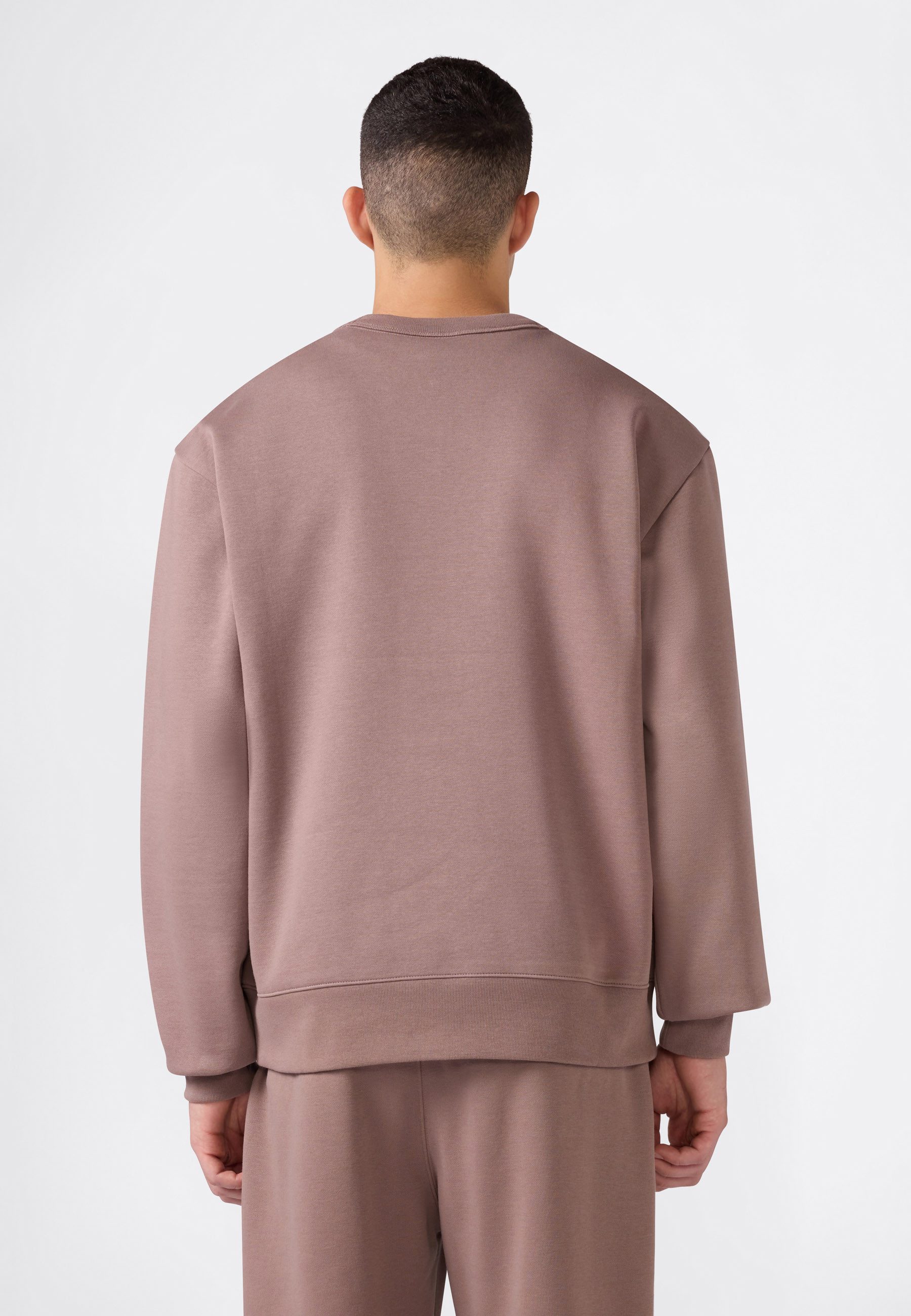 Champion Sweatshirt SPORTWEAR CREWNECK Relax Fit Langarm-Design, Crewneck-Ausschnitt, aus Baumwolle und Polyester