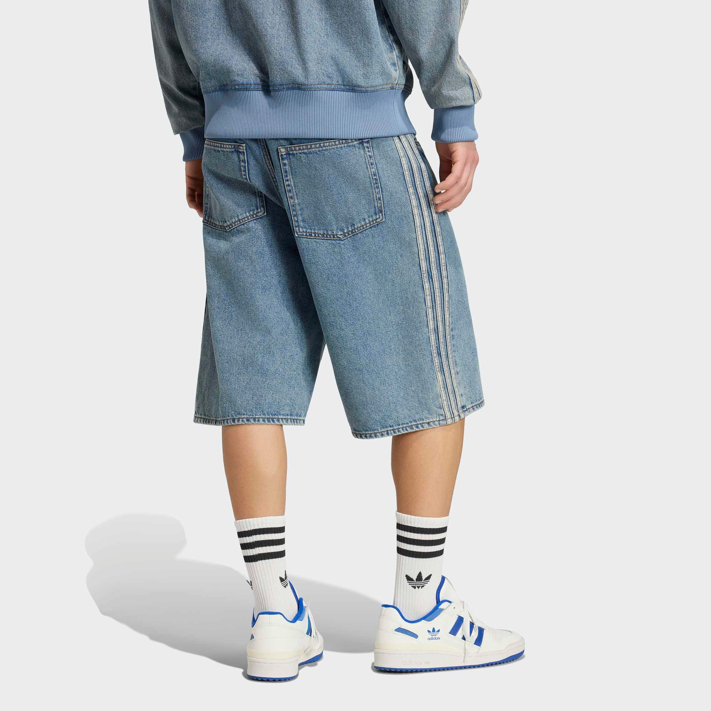 adidas Originals Jeansshorts FIREBIRD ADICOLOR DENIM-JORTS MITTELHOHER BUND BEIN GERADE GESCHNITTEN