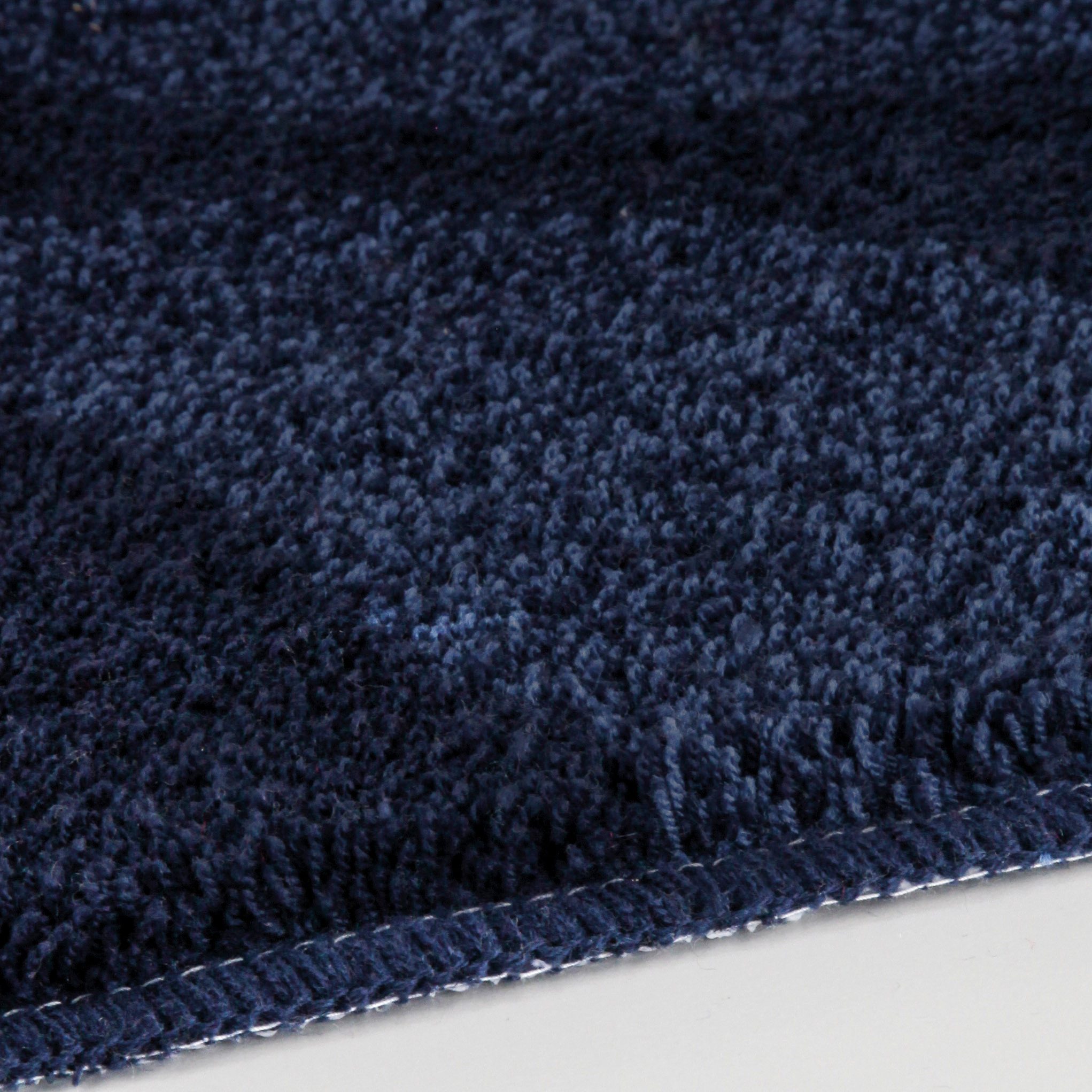 Kleine Wolke Badematte »Onda«, Höhe 15 mm, rutschhemmend beschichtet, fußbodenheizungsgeeignet, Polyacryl, quadratisch, WC-Vorleger mit Ausschnitt, Badteppich, modernes Ton in Ton Wellendesign, flauschig