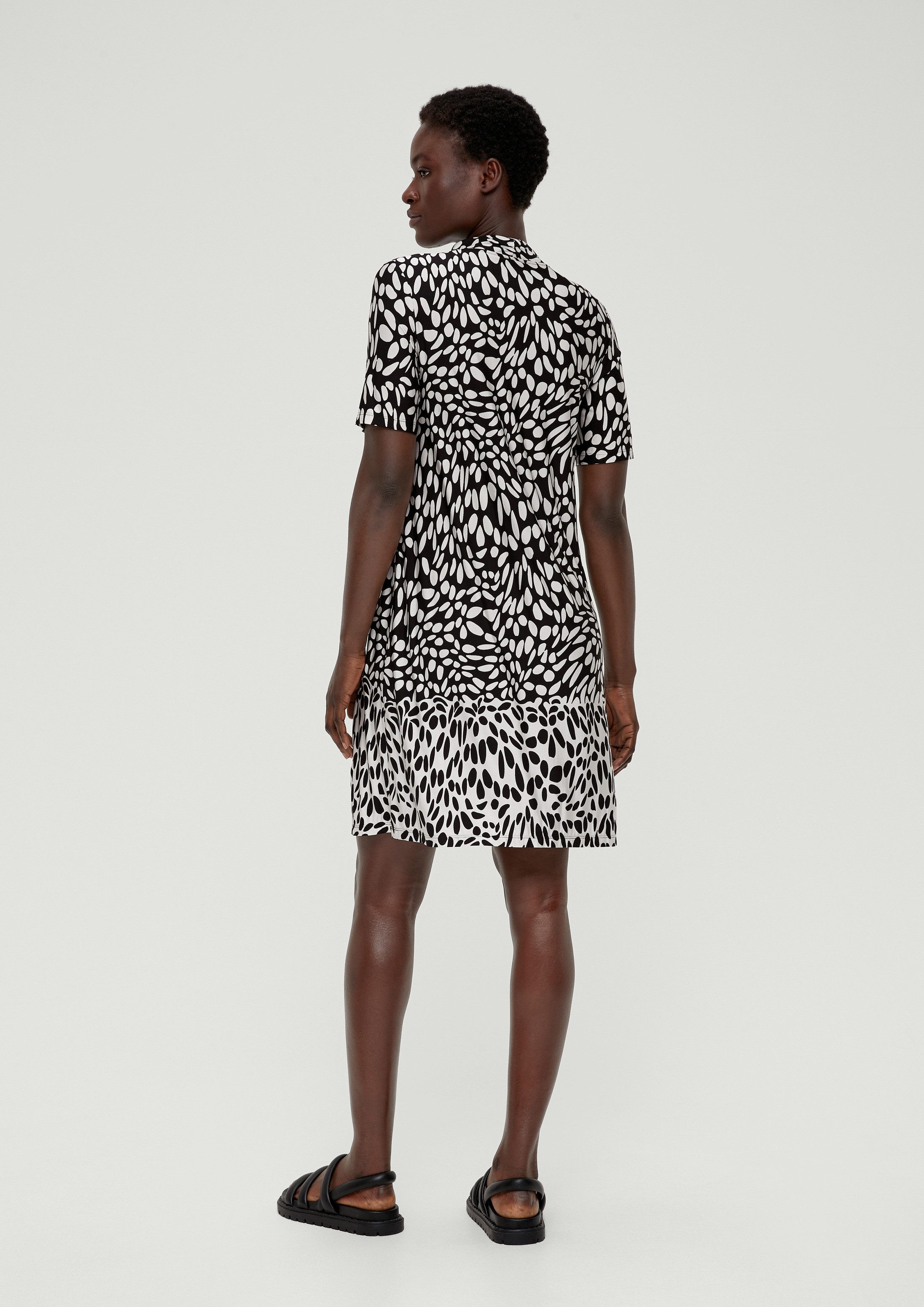 s.Oliver Minikleid Kleid Jerseykleid aus Viskosestretch