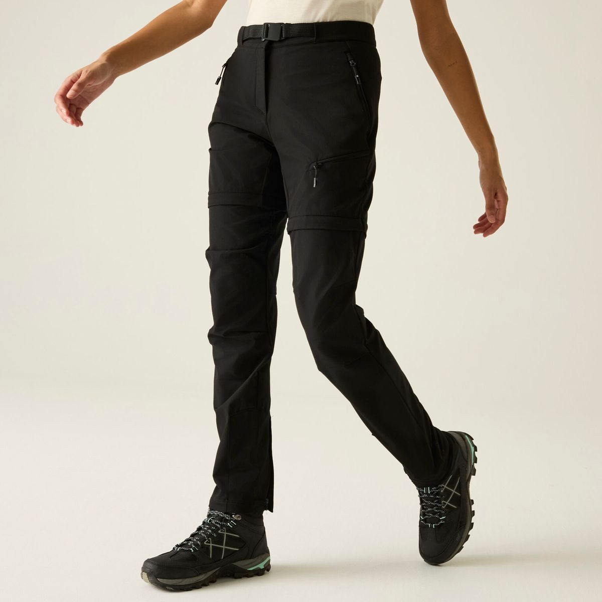 Dare2b Outdoorhose Melodic Pr Zp O Trousers Vielseitige Damen-Outdoorhose mit abzippbaren Beinen, wind- und