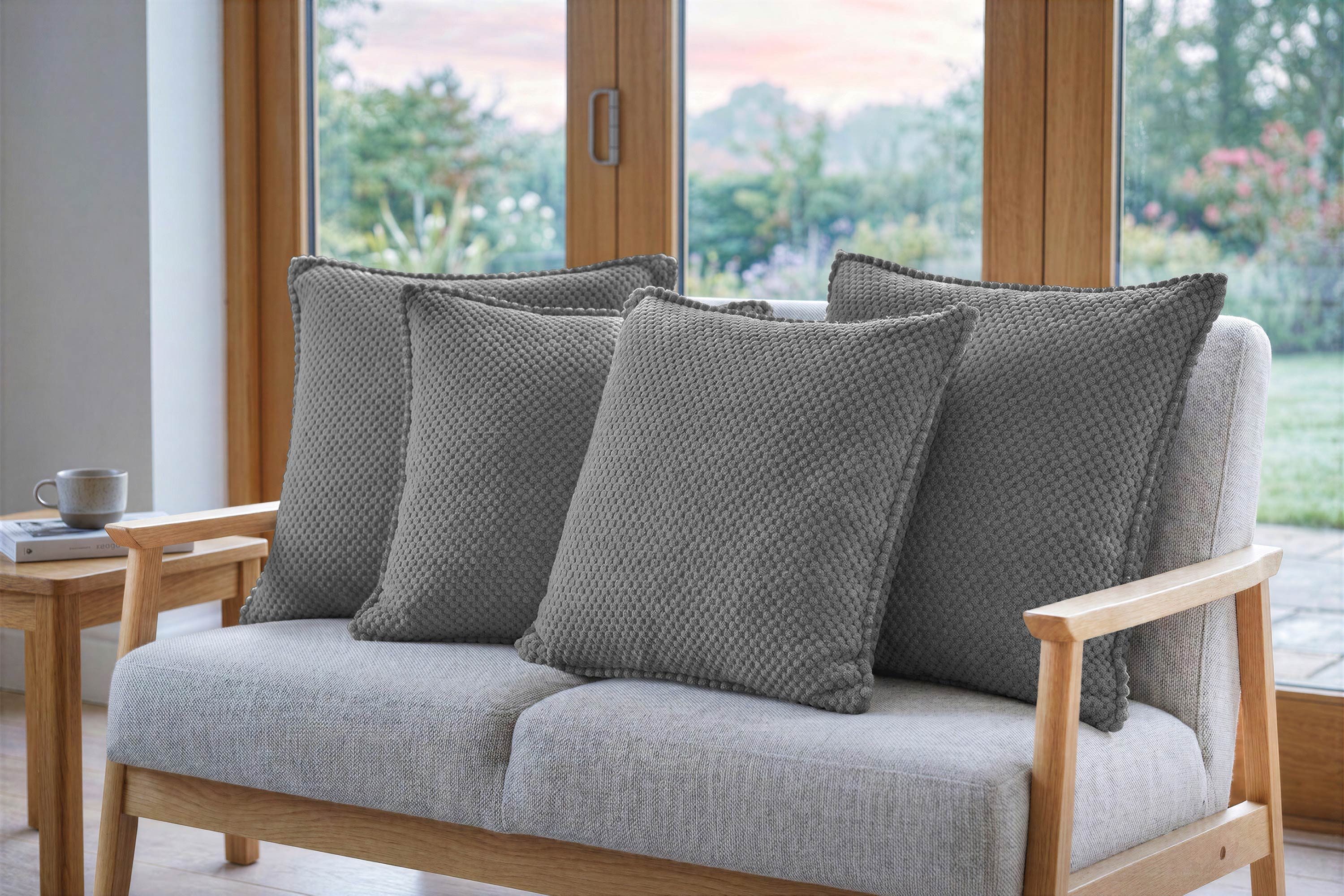 Amilian Dekokissen 4er Set Dekokissen mit Füllung, für Sofa Sessel und Bett geeignet pflegeleicht und waschbar